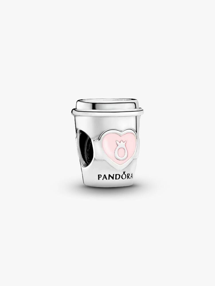 Kan je stijl wel een opkikker gebruiken? Dan is deze sterlingzilveren bedel iets voor jou. De bedel in de vorm van een koffiebeker is afgewerkt met een roze emaillen hart, het logo van Pandora en de inscriptie 'Take a break'. Draag hem om te laten zien wie je bent en waar je van houdt. Of om je eraan te herinneren vaker met goede vrienden af te spreken!