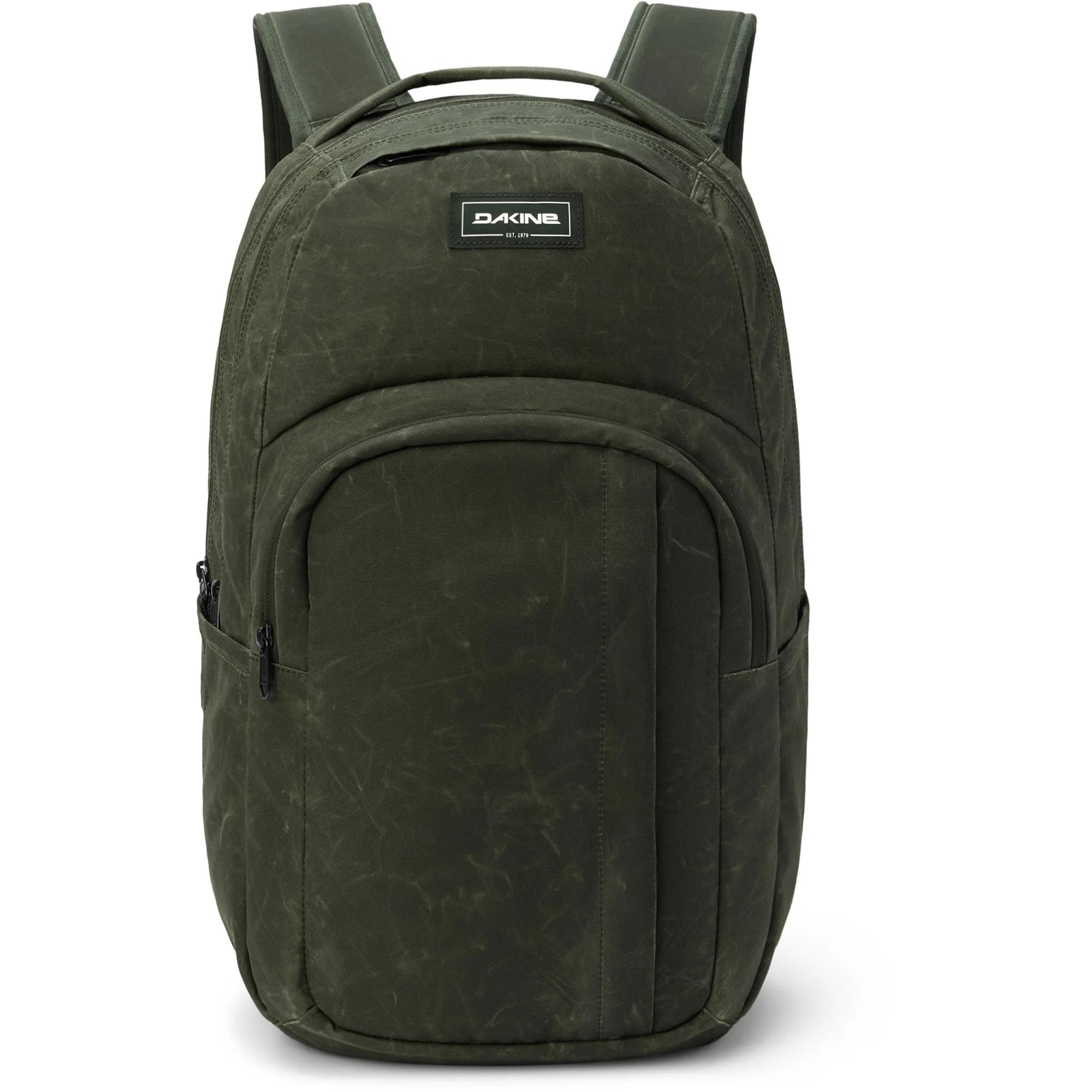 Grote Schoolrugzak met Laptopvak en Ge&iuml;soleerd Koelvak

Deze ruime, bestverkochte rugzak is perfect voor school, studie, werk en dagelijks gebruik. Dankzij de slimme indeling met meerdere opbergvakken houd je al je spullen overzichtelijk georganiseerd. Het gevoerde laptopvak, het ge&iuml;soleerde koelvak en de comfortabele pasvorm maken deze rugzak ideaal voor iedere dag.

Belangrijkste kenmerken
Ergonomisch S-vormig rugpaneel en schouderbanden voor optimaal draagcomfort.
Verstelbare borstband voor extra ondersteuning en stabiliteit.
Gevoerd laptopvak voor het veilig opbergen van je laptop.
Praktisch organizervak voor pennen, kabels en kleine accessoires.
Zacht gevoerd vak voor een zonnebril of andere kwetsbare spullen.
Ge&iuml;soleerd koelvak om lunch en drinken langer koel te houden.
Mesh zijvak voor een waterfles of paraplu.
Verstevigde, gevoerde bodem voor extra bescherming en een langere levensduur.
Materiaal
Buitenkant: 86% gerecycled polyester, 14% nylon
Voering: 58% polyester, 42% gerecycled polyvinylchloride (PVC)
Afmetingen en gewicht
Afmetingen: 52 x 33 x 21 cm
Gewicht: 0,76 kg
Waarom kiezen voor deze rugzak?

Deze grote rugzak combineert comfort, duurzaamheid en een praktische indeling. Met voldoende ruimte voor boeken, een laptop, lunch en andere dagelijkse benodigdheden is hij ideaal als schoolrugzak, laptoprugzak, rugzak voor studenten of dagelijkse rugzak. Verkrijgbaar in verschillende kleuren en prints, zodat je altijd een model vindt dat bij jouw stijl past.