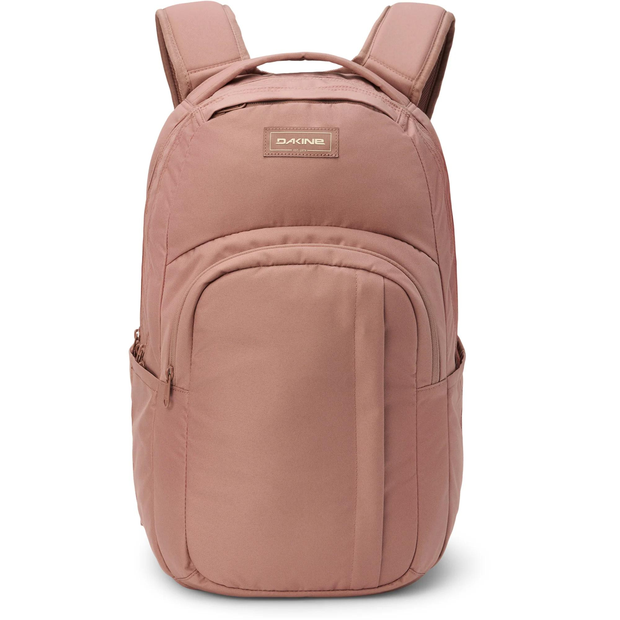 Grote Schoolrugzak met Laptopvak en Ge&iuml;soleerd Koelvak

Deze ruime, bestverkochte rugzak is perfect voor school, studie, werk en dagelijks gebruik. Dankzij de slimme indeling met meerdere opbergvakken houd je al je spullen overzichtelijk georganiseerd. Het gevoerde laptopvak, het ge&iuml;soleerde koelvak en de comfortabele pasvorm maken deze rugzak ideaal voor iedere dag.

Belangrijkste kenmerken
Ergonomisch S-vormig rugpaneel en schouderbanden voor optimaal draagcomfort.
Verstelbare borstband voor extra ondersteuning en stabiliteit.
Gevoerd laptopvak voor het veilig opbergen van je laptop.
Praktisch organizervak voor pennen, kabels en kleine accessoires.
Zacht gevoerd vak voor een zonnebril of andere kwetsbare spullen.
Ge&iuml;soleerd koelvak om lunch en drinken langer koel te houden.
Mesh zijvak voor een waterfles of paraplu.
Verstevigde, gevoerde bodem voor extra bescherming en een langere levensduur.
Materiaal
Buitenkant: 86% gerecycled polyester, 14% nylon
Voering: 58% polyester, 42% gerecycled polyvinylchloride (PVC)
Afmetingen en gewicht
Afmetingen: 52 x 33 x 21 cm
Gewicht: 0,76 kg
Waarom kiezen voor deze rugzak?

Deze grote rugzak combineert comfort, duurzaamheid en een praktische indeling. Met voldoende ruimte voor boeken, een laptop, lunch en andere dagelijkse benodigdheden is hij ideaal als schoolrugzak, laptoprugzak, rugzak voor studenten of dagelijkse rugzak. Verkrijgbaar in verschillende kleuren en prints, zodat je altijd een model vindt dat bij jouw stijl past.