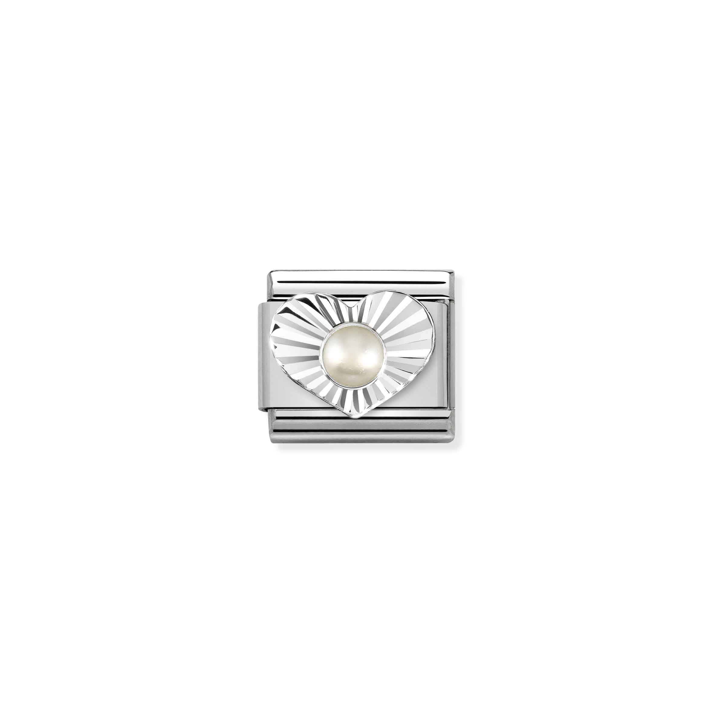 NOMINATION COMPOSABLclassic etching details heart white pearl