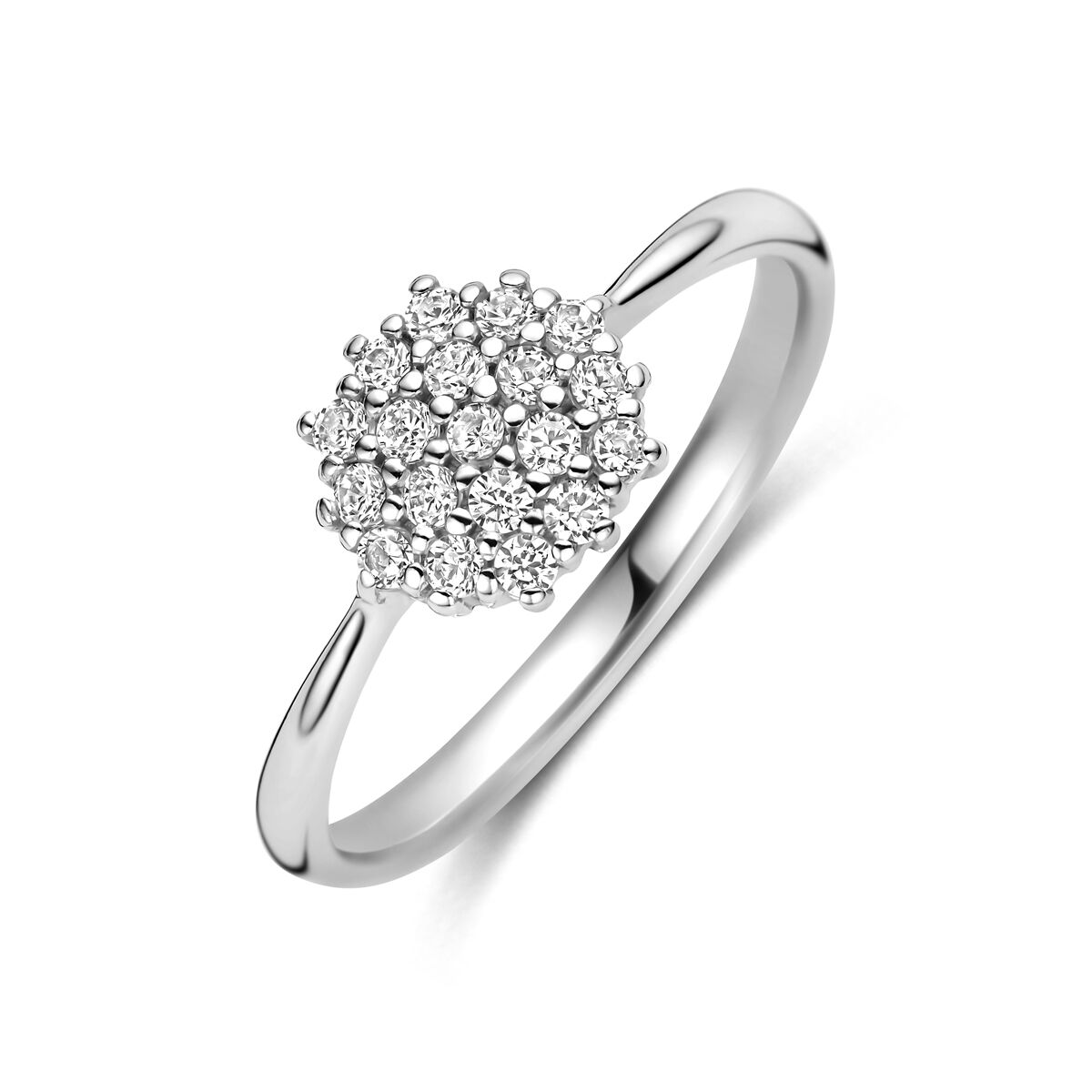 Gerhodineerd 925 zilveren ring met zirkonia. De ring heeft een breedte van 8mm.