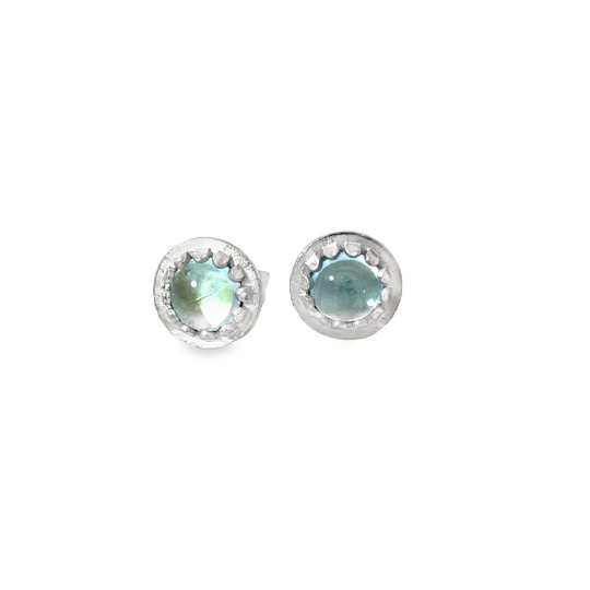 Dieser Pr. Ost. Utopia Blautopas Schmuck mit der Modellnummer 9/22044/000 besteht aus rhodiniertem 925er Silber und einem auff&auml;lligen Blautopas. Ideal f&uuml;r elegante Anl&auml;sse, kann dieses Schmuckst&uuml;ck als Blickfang zu einem schlichten Kleid oder einer Bluse getragen werden. Ein perfektes Accessoire, um Ihrem Outfit einen Hauch von Luxus zu verleihen.