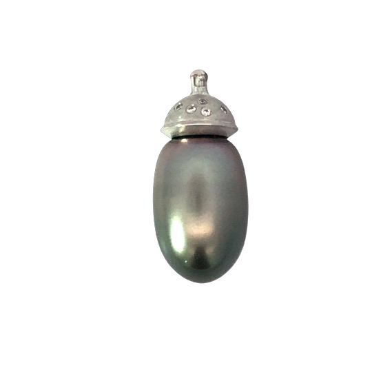 Der Anh&auml;nger Headfix Tahitiperle mit Brillanten in Gold   vereint Eleganz und Luxus. Er besteht aus einer beeindruckenden Tahitiperle und funkelnden Brillanten, eingefasst in edles Gold. Ideal als Schmuckst&uuml;ck bei festlichen Anl&auml;ssen oder als Highlight auf schlichter Kleidung. Tragen Sie ihn an einer eleganten Goldkette f&uuml;r den perfekten Look.