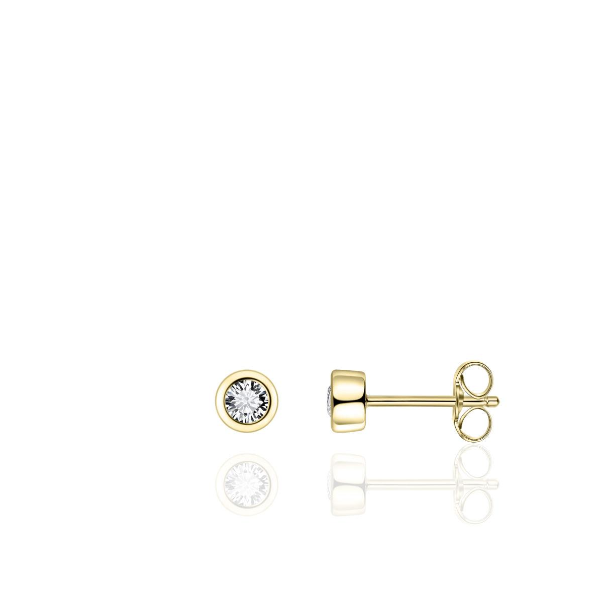Deze Gisser zilver vergulde oorknoppen met zirkonia hebben modelnummer E1001Y en vallen onder de categorie juwelen, specifiek als oorstekers met een grootte van 5 mm. De elegante studs zijn perfect voor dagelijks gebruik of speciale gelegenheden. Draag ze als subtiele blikvangers op zichzelf of combineer ze met andere oorsieraden voor een trendy look.