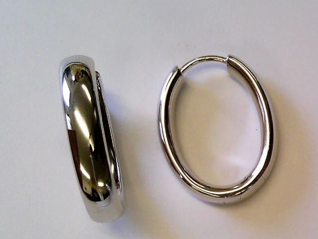 Die Creolen 925 rhodiniert, Modellnummer 5-216224-001, sind aus hochwertigem 925er Sterling Silber gefertigt. Diese eleganten Silber-Creolen eignen sich perfekt f&uuml;r allt&auml;gliche Anl&auml;sse oder festliche Outfits. Kombinieren Sie sie mit anderen silbernen Schmuckst&uuml;cken f&uuml;r einen harmonischen Look oder tragen Sie sie als dezentes Highlight alleine. Perfekt f&uuml;r jeden Anlass.
