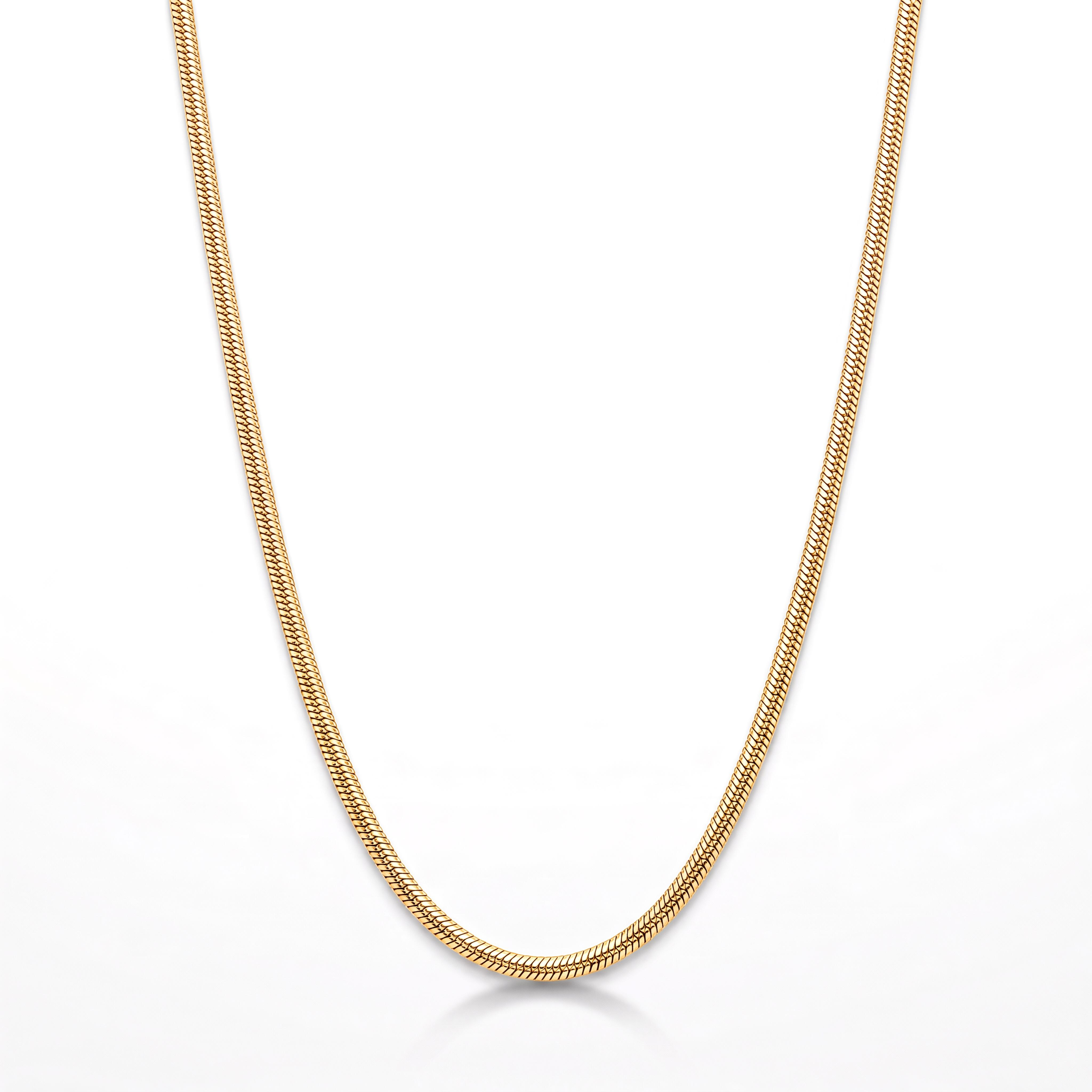 De ultieme blikvanger: deze XL 14 karaat gouden herringbone ketting (3.4 mm) van Juwelier Rijk Amsterdam. Met een gewicht van ca. 9.6 gram en een lengte van 45 cm biedt dit massieve visgraat collier maximale glans en luxe, uiteraard geschikt voor dagelijks gebruik. Bestel direct online of bezoek onze winkel in Amsterdam.