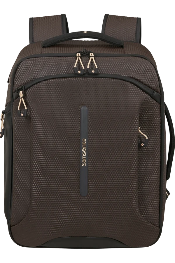 Ecodiver Rugzak - coffeebean
Ecodiver zet de nieuwe standaard voor casual rugzakken en combineert stijlvol design met functionaliteit, veiligheid en comfort. Gemaakt met gerecycleerde materialen en afgewerkt met een waterafstotende coating &ndash; ideaal voor zowel stedelijke als outdoor avonturen. Deze collectie sluit naadloos aan bij onze duurzame missie: Our Responsible Journey.

Specificaties:
Model: Rugzak

Kleur: coffebean

Afmetingen: 40 x 30 x 20 cm

Volume: 25 liter

Gewicht: 1 kg

Grootte: Geschikt als handbagage

Materiaal buitenkant: Nylon & polyester

100% van het gewicht van de buitenste stof is gerecycleerd

Binnenkant & rits:

Minstens 95% van de binnenvoering en 90% van de rits zijn gemaakt van rPET

Totale hoeveelheid rPET komt overeen met 12 gerecycleerde PET-flessen (0,5 l &ndash; 20 g)

Kenmerken:
Waterafstotende coating

Gemaakt met gerecycleerd nylon (industrieel afval) en rPET (huishoudelijk afval)

Onderdeel van onze milieubewuste strategie

Garantie:
Wettelijke garantie van toepassing