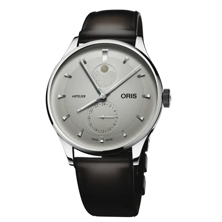 Polshorloge Oris model Artelier Complication met witte wijzerplaat en bruine band.