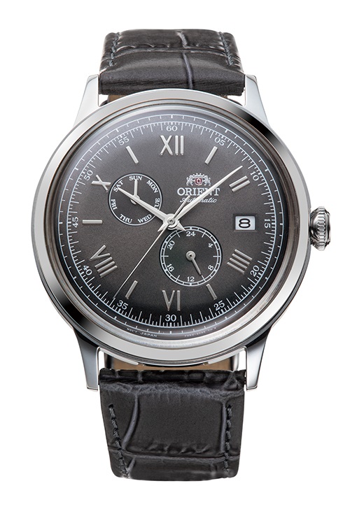Dit is een horloge van het merk Orient gemaakt voor heren.
De specificaties zijn als volgt:
Kastmaat: 40,5 mm
Kastdikte: 12.3
Bandbreedte: 21
Waterdichtheid: 3 ATM / 30 Meter / 100 Feet