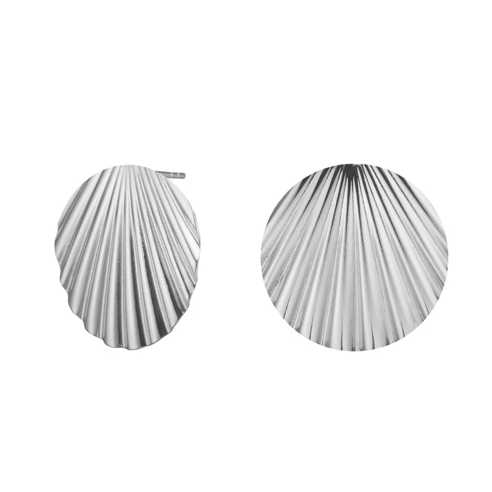 Der Stahl Ohrstecker SOLE zeichnet sich durch sein schlichtes und modernes Design aus. Er geh&ouml;rt zur Kategorie Schmuck und ist ein neues Produkt. Ideal f&uuml;r den t&auml;glichen Gebrauch, lassen sich diese Ohrstecker einfach mit jedem Outfit kombinieren. Tragen Sie sie zu l&auml;ssigen oder eleganten Anl&auml;ssen f&uuml;r einen zeitlosen Look.