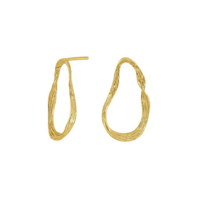 Die vergoldeten Silber-Ohrstecker SHINE52,  zeichnen sich durch ihr edles Design aus. Als elegante Ohrstecker aus der Kategorie Schmuck verleihen sie jedem Outfit einen Hauch von Glamour. Ideal f&uuml;r den t&auml;glichen Gebrauch oder besondere Anl&auml;sse. Tragen Sie sie zu einem eleganten Abendkleid oder als Highlight zu l&auml;ssigen Outfits.