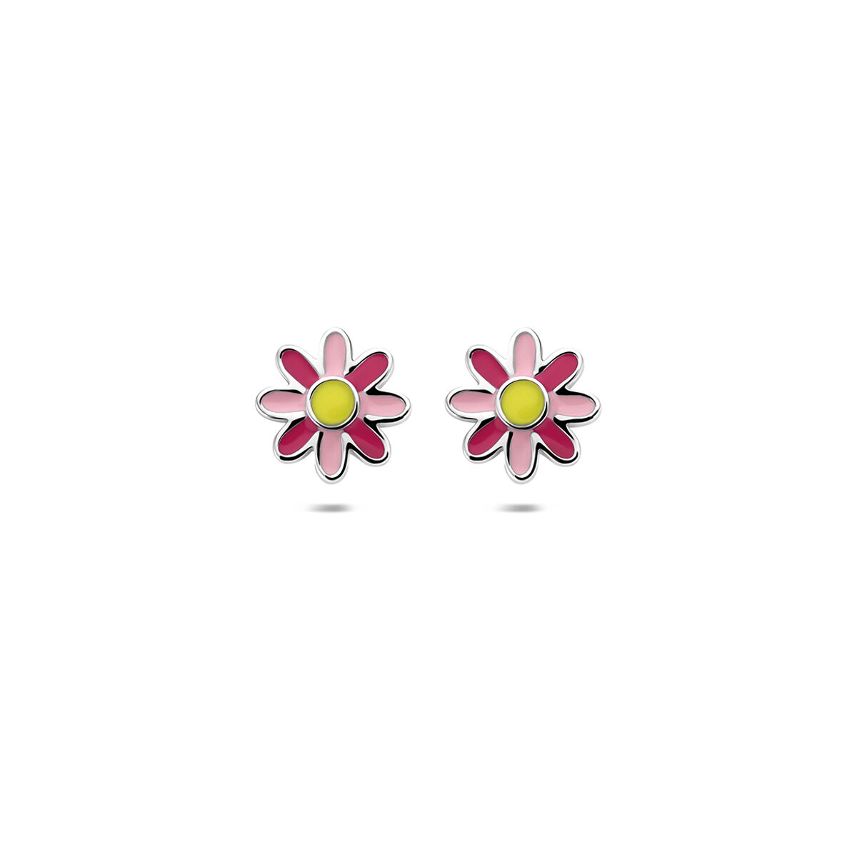 Gerhodineerd 925 zilveren oorknoppen uitgevoerd met emaille bloem. De oorknoppen hebben een afmeting van 8x8mm.