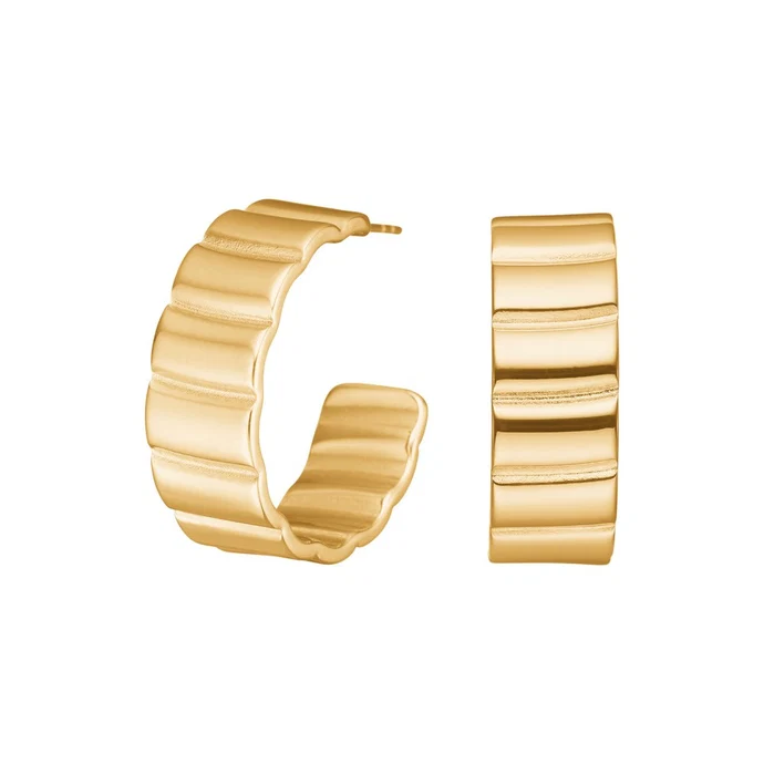 Entdecken Sie unsere Stahl-Creolen mit IP-Gold-Beschichtung, Diese neuen Creolen sind ein Must-have unter den Schmuck-Kategorien und ideal als modisches Accessoire f&uuml;r jeden Anlass. Beste Trageweise: Kombinieren Sie sie mit eleganter Abendkleidung oder bringen Sie Glanz in Ihren Alltagslook. Ein stilvolles Upgrade f&uuml;r jede Garderobe.