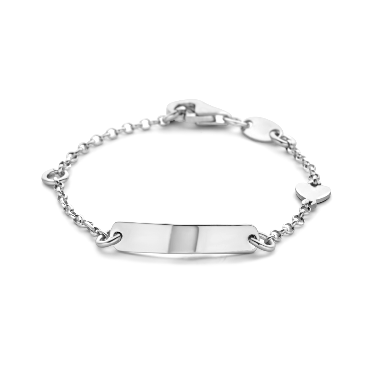 Gerhodineerd zilveren graveerarmband uitgevoerd met een hartje van 5.5x5mm en een karabijn sluiting. De graveerplaat heeft een dikte van 0.8mm. De schakelbreedte is 2.0mm.