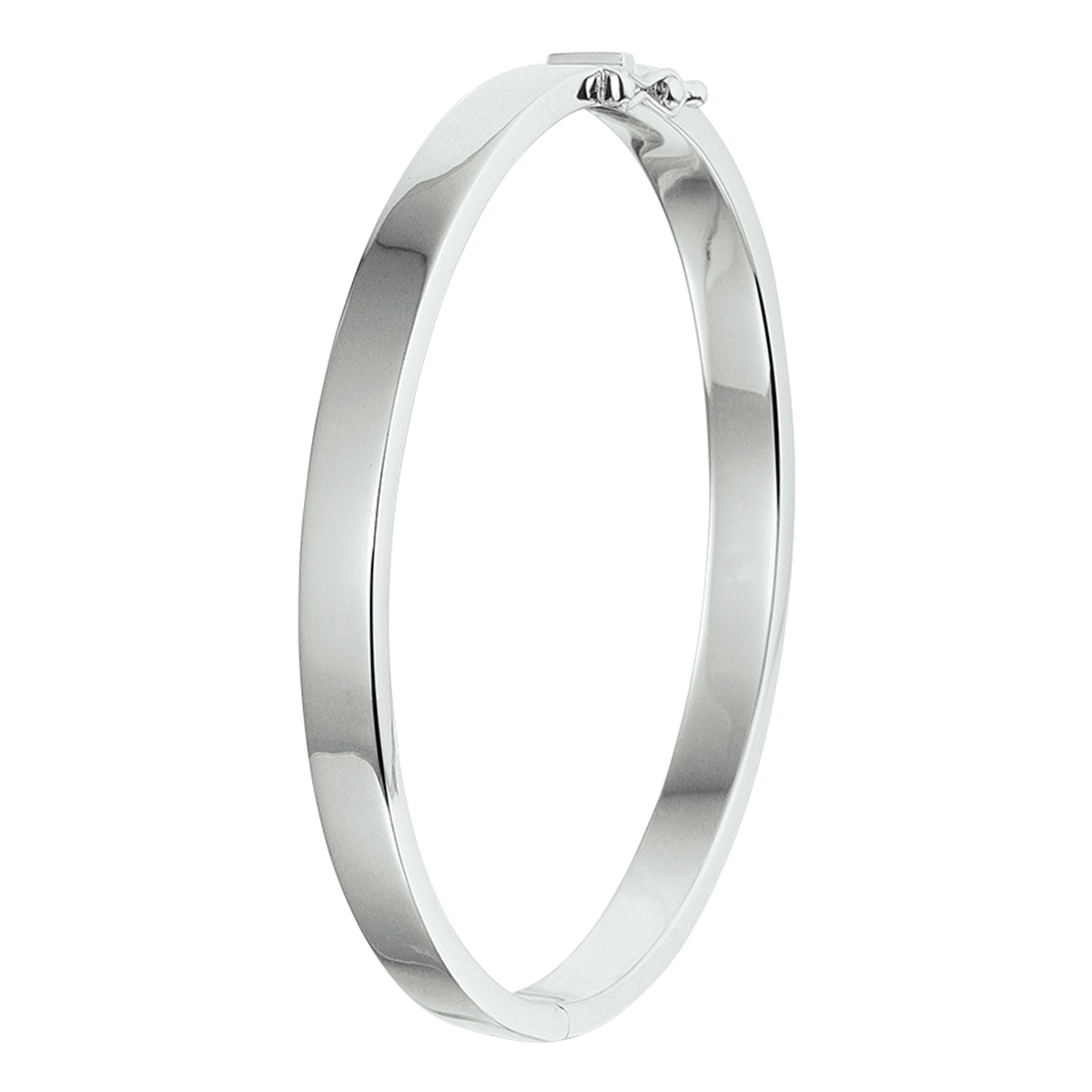 Moderne gerhodineerd zilveren bangle van 6mm uitgevoerd met een stevige scharnier sluiting. Door het strakke design is deze bangle gemakkelijk te combineren met andere sieraden uit onze collectie of vanuit je eigen stash!.
