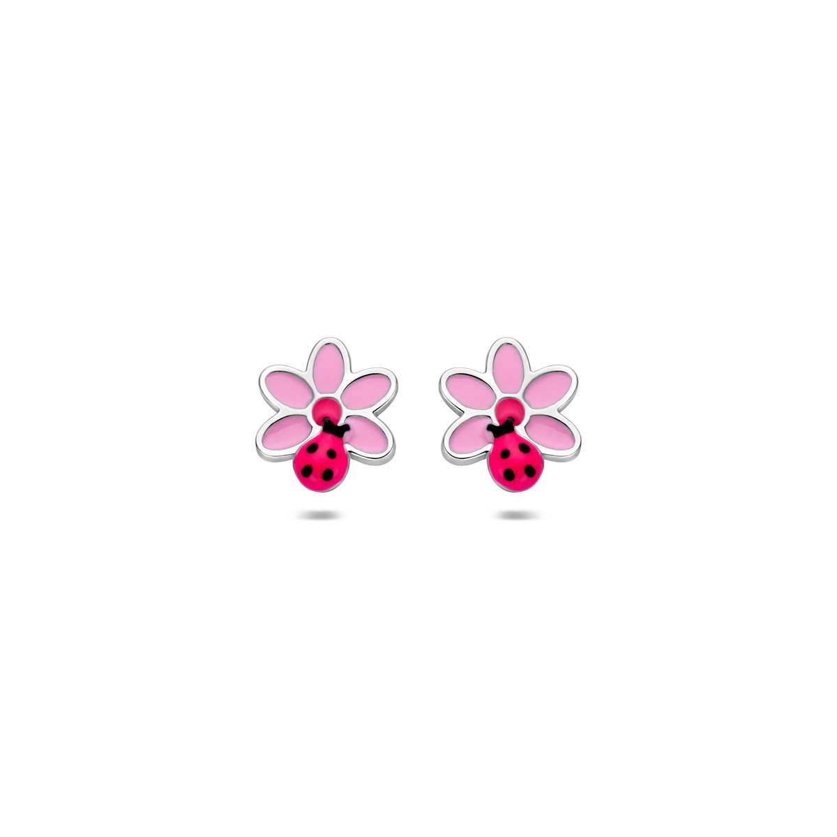 Gerhodineerd 925 zilveren oorknoppen met een bloem en lieveheersbeestje. De oorknoppen hebben een afmeting van 7.5x8.5mm.