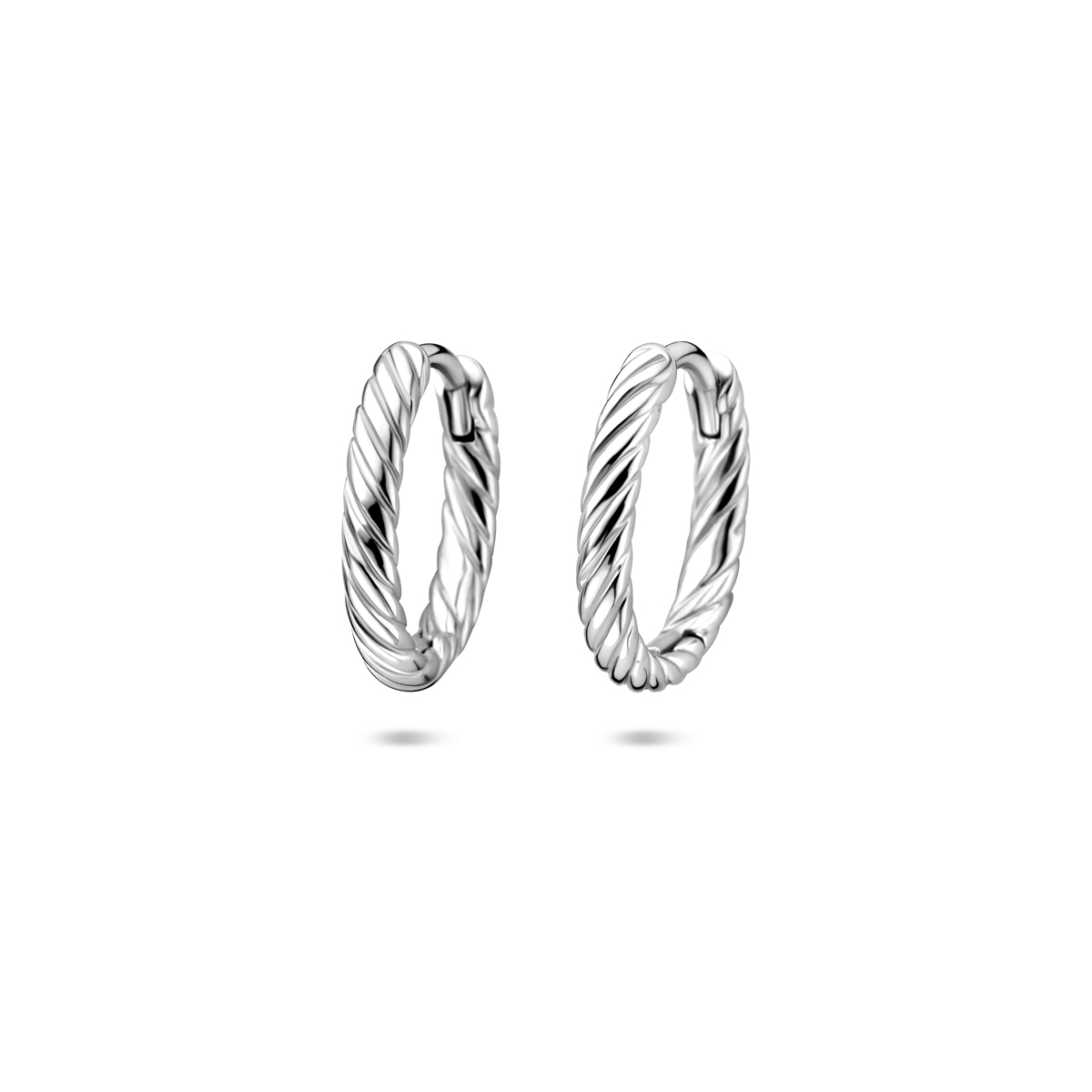 Gerhodineerd 925 zilveren klapoorringen met een afmeting van 14x11mm