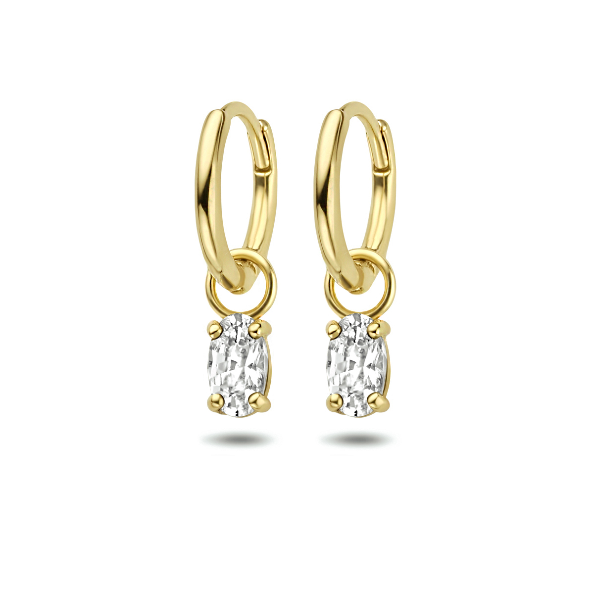 14k Geelgouden klapoorringen uitgevoerd met een hanger met daarin een heldere zirkonia. De klapoorringen hebben een diameter van 10mm en een dikte van 1.4mm. De hanger heeft een afmeting van 8x3mm.