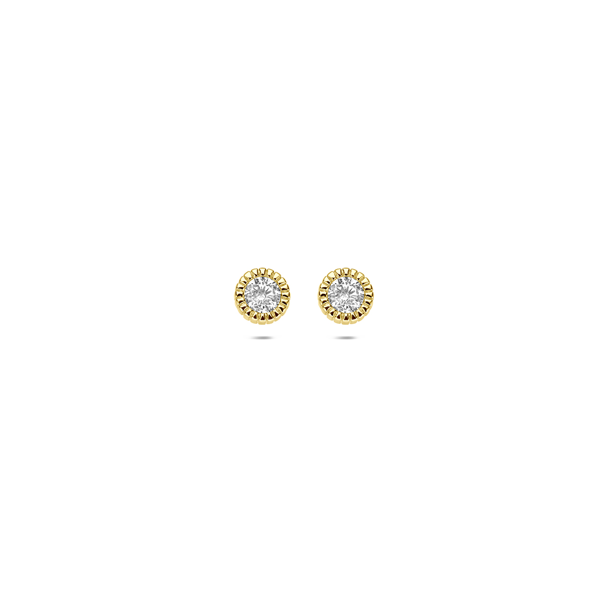 9k Geelkleurige oorknoppen met zirkonia. De oorknoppen hebben een diameter van 4.5mm.