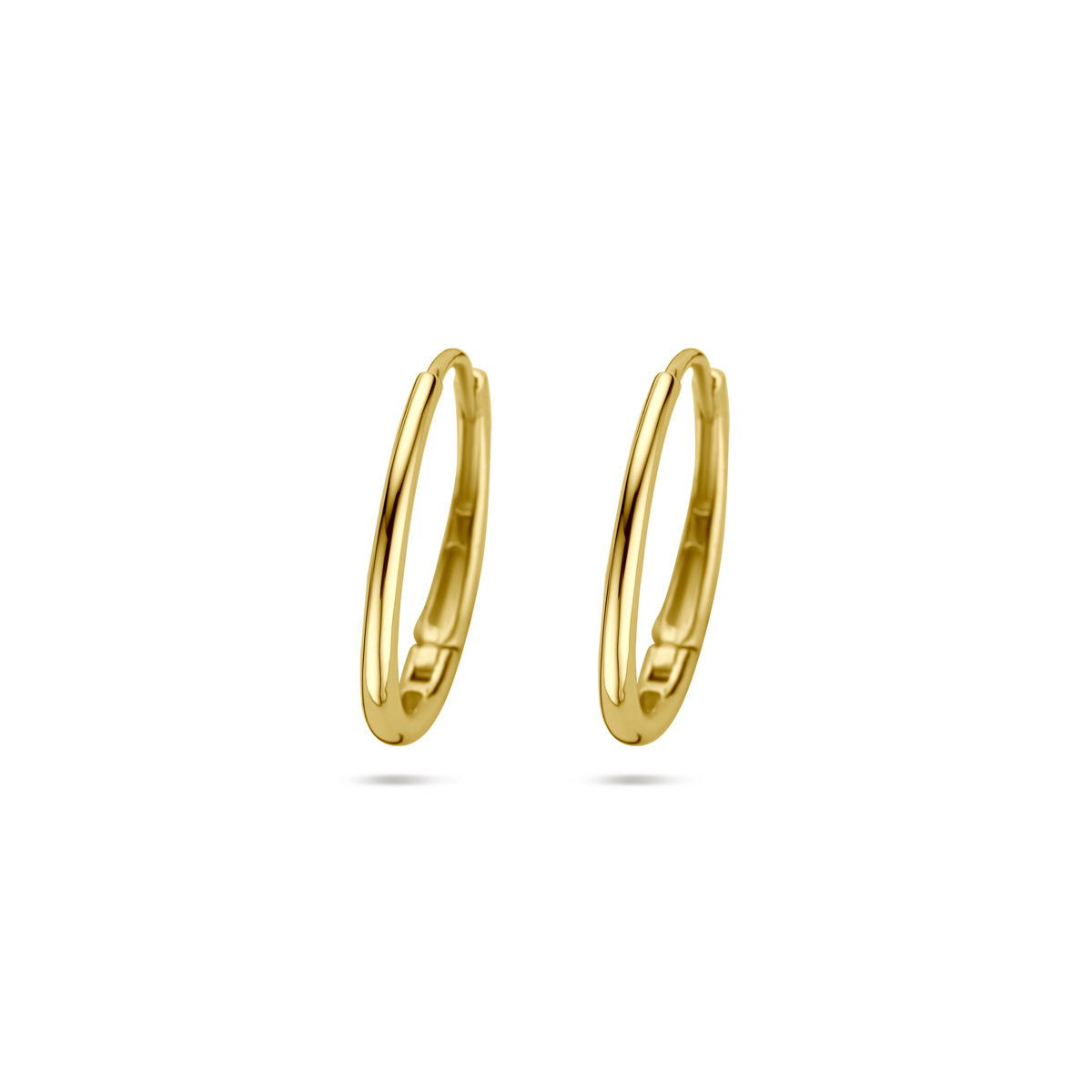 14k Geelgouden oorringen met een afmeting van 18x2mm.