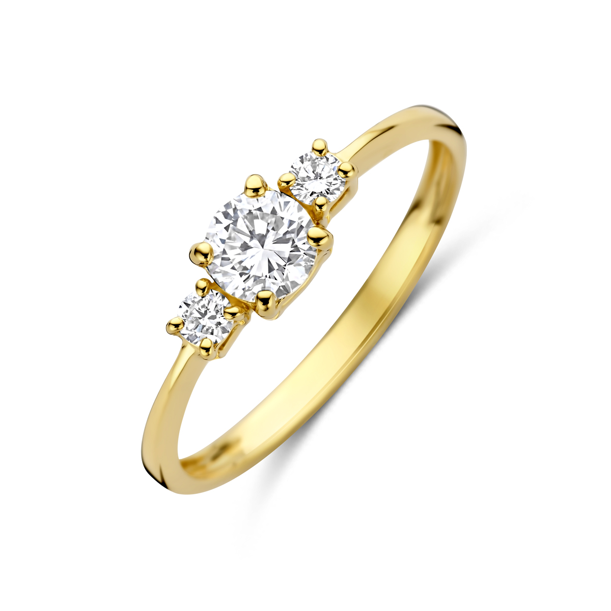 14k Geelgouden ring uitgevoerd met lab grown diamant. Het totale diamantgewicht van de ring is 0.50ct.&nbsp;Lab grown diamanten zijn diamanten die ontstaan in een laboratorium. Onder extreem hoge druk en temperatuur wordt het natuurlijk ontstaansproces nagebootst met als eindresultaat een diamant met dezelfde chemische eigenschappen maar met een andere oorsprong.