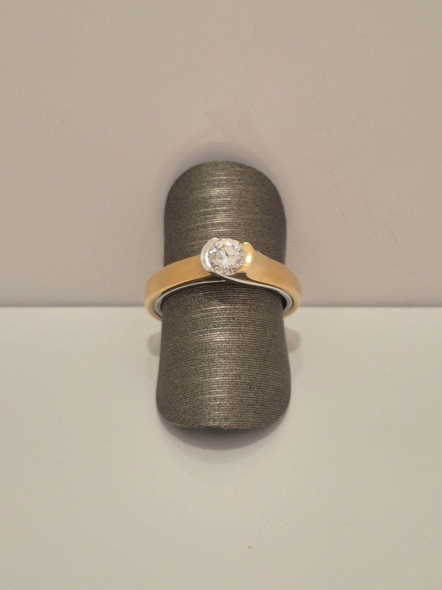 Rivoir 18krt rose/witgoud 0.50ct SI/W