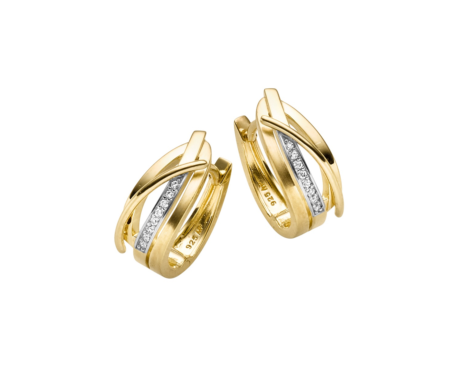 Creolen Silber GP Zirkonia, Modellnummer 26-426, sind elegante Creolen mit funkelnden Zirkonia-Steinen. Sie geh&ouml;ren zur Kategorie Schmuck und sind als Reifohrringe eingestuft. Perfekt f&uuml;r festliche Anl&auml;sse und als auff&auml;lliges Accessoire f&uuml;r einen glamour&ouml;sen Look. Tragen Sie sie am besten zu hochgestecktem Haar, um ihren Glanz voll zur Geltung zu bringen.