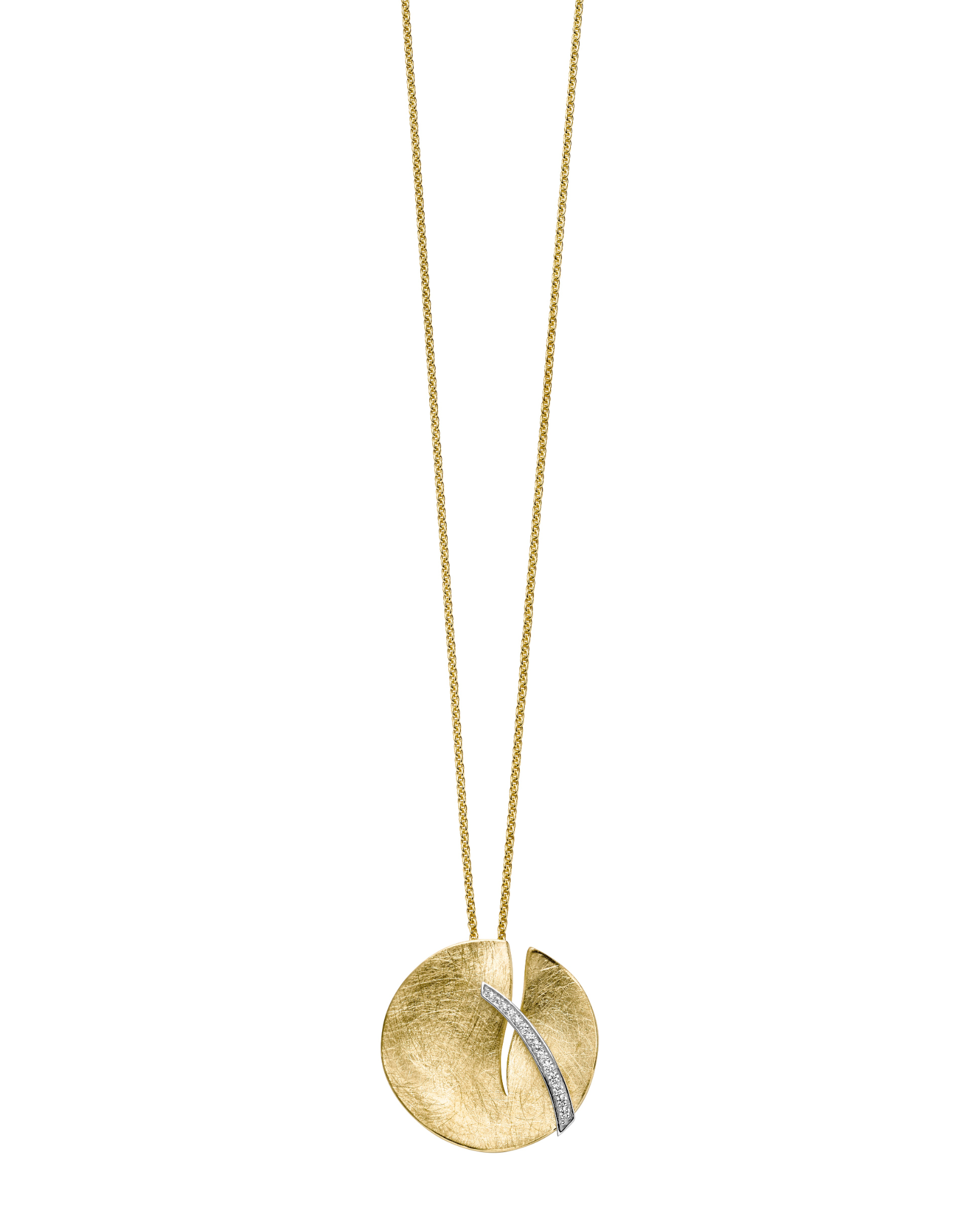 Der Anh&auml;nger Silber GP gekratzt mit Zirkonia aus dem Weihnachtsprospekt 2026, Modellnummer 26-460, f&auml;llt unter die Kategorie Schmuck und ist ein Zirkonia-Anh&auml;nger. Dieses elegante Schmuckst&uuml;ck passt perfekt zu formellen Anl&auml;ssen und verleiht jedem Outfit einen Hauch von Glamour. Tragen Sie es mit einer silbernen Kette passend zu Abendkleidung oder als Blickfang im Alltag.
