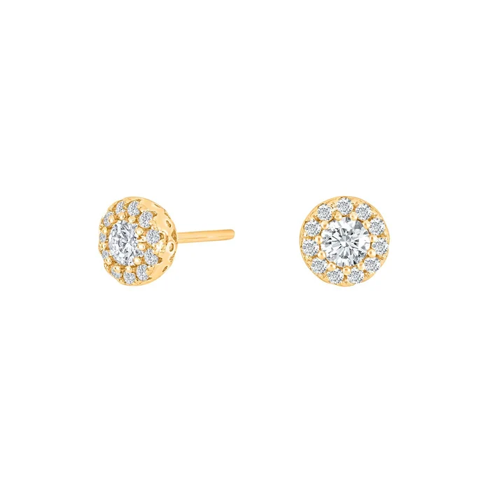 Entdecken Sie die Vergoldeten Silber Ohrstecker von KATENOR.Diese eleganten Ohrstecker sind neu und perfekt f&uuml;r jeden Anlass. Hergestellt aus hochwertigem Silber und mit Gold &uuml;berzogen, verleihen sie jedem Outfit einen Hauch von Eleganz. Tragen Sie sie zu Ihrem t&auml;glichen Look oder kombinieren Sie sie mit Abendgarderobe f&uuml;r ein edles Finish.