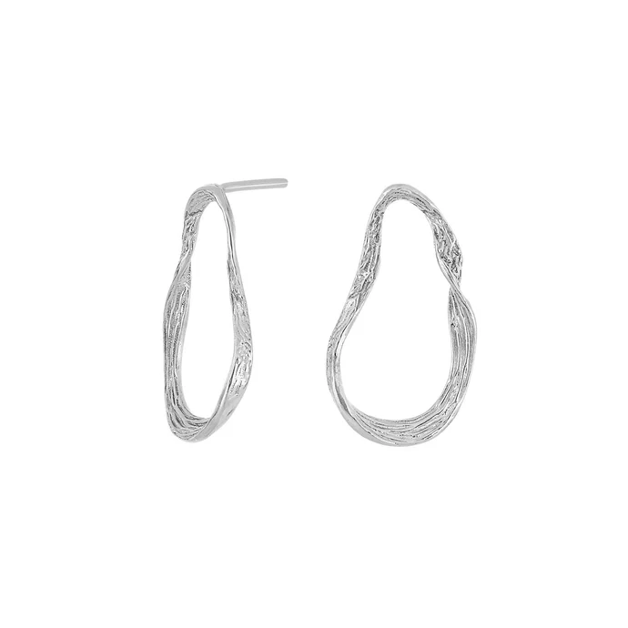Die Rhodinierten Silber Ohrstecker SHINE, sind ein neues Juwel des Typs Steckohrringe. Diese zeitlosen Ohrringe passen perfekt zu jedem Outfit und sorgen f&uuml;r einen dezenten, aber eleganten Look. Tragen Sie sie alleine f&uuml;r einen minimalistischen Stil oder kombinieren Sie sie mit anderen Schmuckst&uuml;cken f&uuml;r ein auff&auml;lligeres Ensemble.