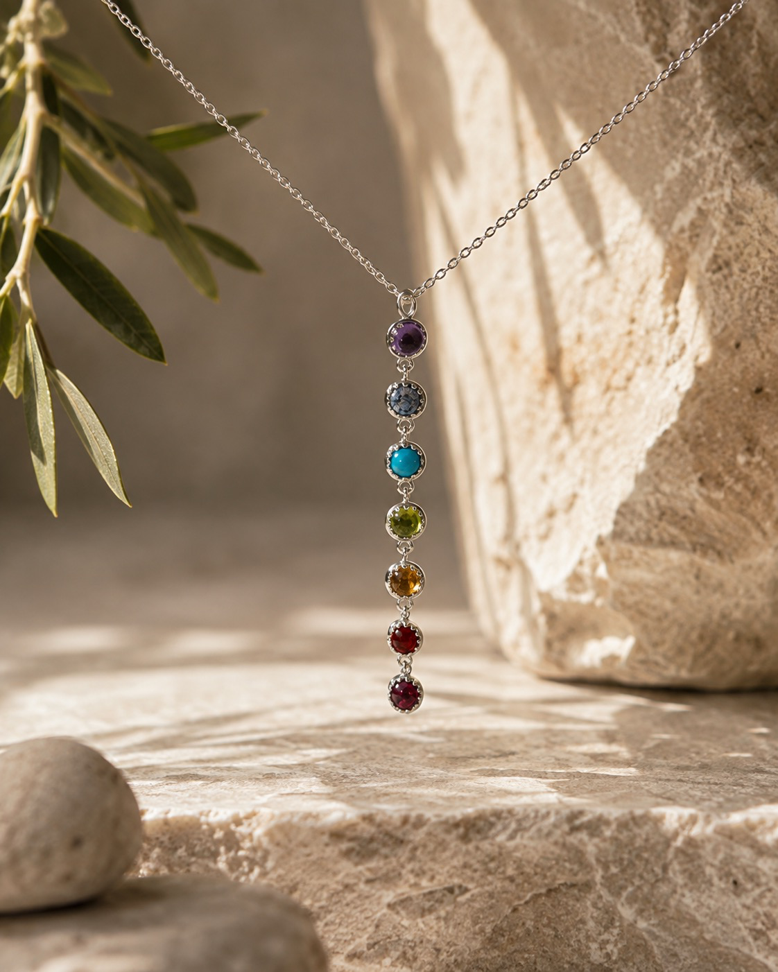 Die Kette Chakra 3 mm, Modellnummer 9/17845/000, besteht aus rhodiniertem 925er Silber. Sie geh&ouml;rt zur Kategorie Schmuck und ist ein Halskette mit einer L&auml;nge von 450 mm. Tragen Sie diese elegante Halskette alleine oder kombinieren Sie sie mit anderen Schmuckst&uuml;cken f&uuml;r einen stilvollen, geschichteten Look. Ideal f&uuml;r den t&auml;glichen Gebrauch oder besondere Anl&auml;sse.