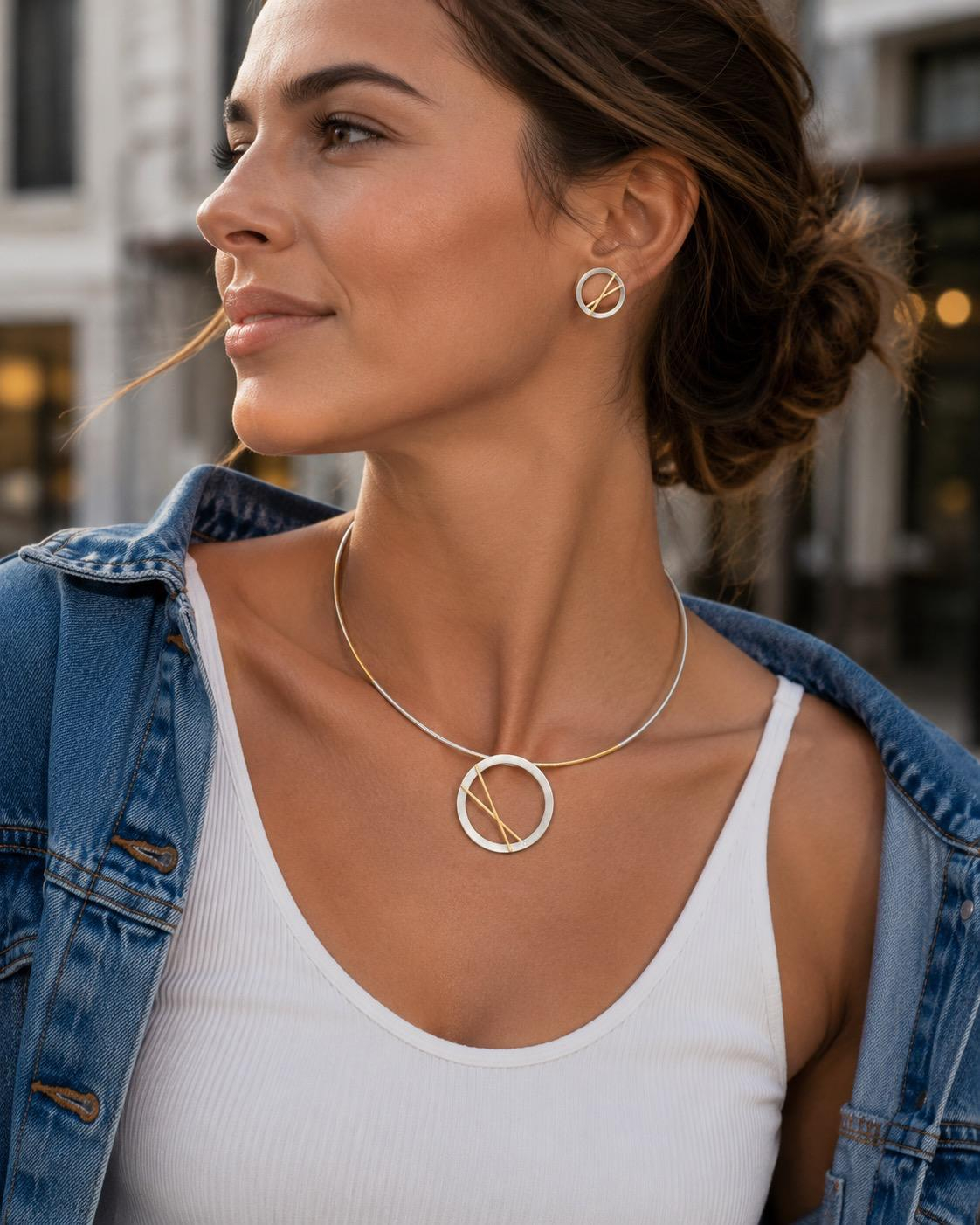 Tragen Sie diese Ohrstecker, um Ihrem Alltagslook einen Hauch von Eleganz zu verleihen. Ideal geeignet f&uuml;r formelle Anl&auml;sse oder als stilvolles Accessoire im B&uuml;ro.