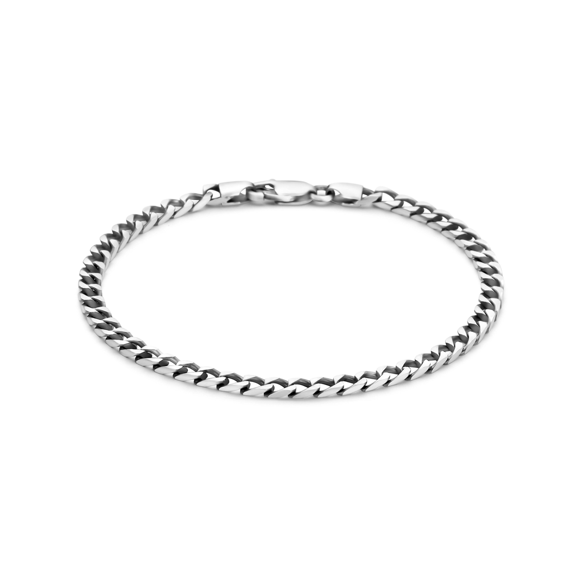 Geoxideerd 925 zilveren armband met een gourmette schakel van 3.8mm. Uitgevoerd met een karabijnsluiting.