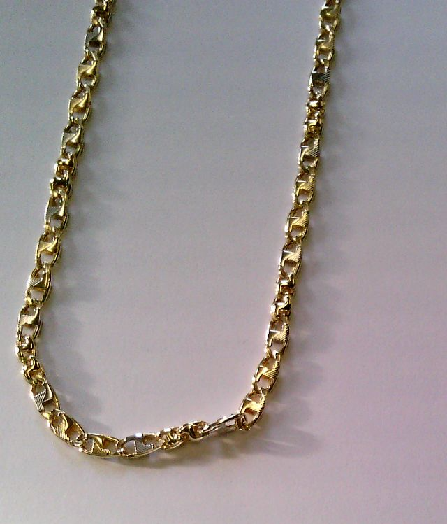 Das Damen Collier mit Modellnummer 6-214289-001 ist aus 8 Karat Gelbgold gefertigt und hat eine L&auml;nge von 43 cm. Es wiegt 4,8 Gramm, wobei 1,6 Gramm auf das Hauptmaterial entfallen. Tragen Sie es allein f&uuml;r einen eleganten Look oder kombinieren Sie es mit weiteren Ketten f&uuml;r einen trendigen Layering-Effekt. Perfekt f&uuml;r besondere Anl&auml;sse!