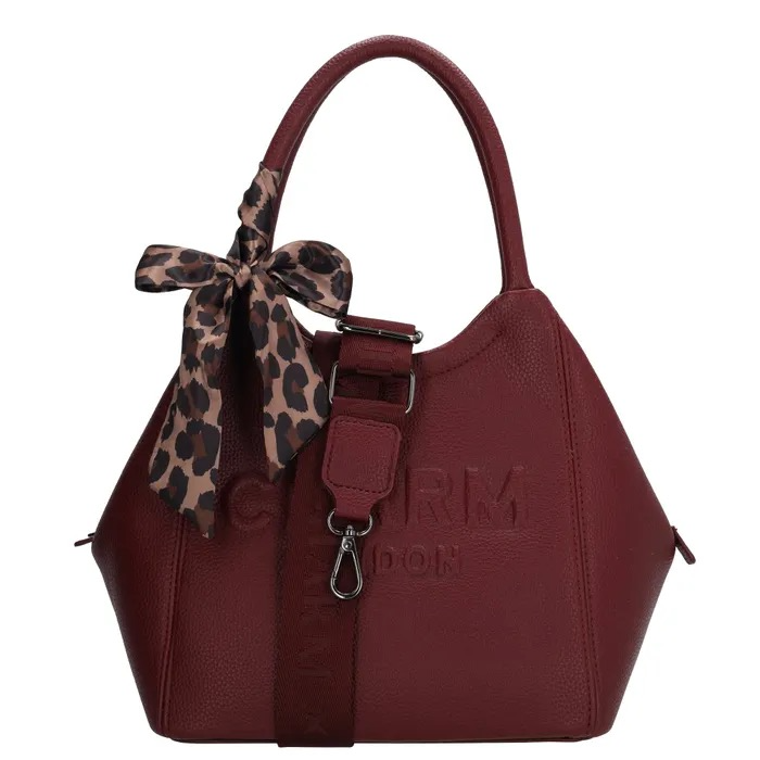 Charm London Bond Street Handtas
De Charm London Bond Street handtas is een stijlvolle en compacte tas van imitatieleder. Dankzij de verstelbare, afneembare schouderband draag je de tas als handtas of crossbody. De tas heeft een ritssluiting, een binnenvak met rits, telefoonvak en een praktisch achtervak met rits. Het sjaaltje aan het handvat zorgt voor een trendy finishing touch.
Afmetingen: 30 &times; 17 &times; 24,5 cm
Materiaal: Imitatieleder