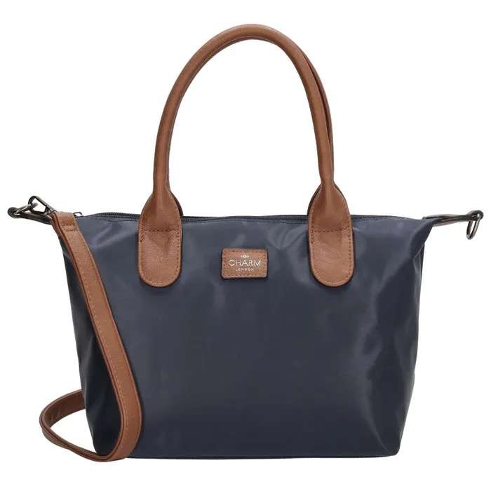 Charm London Buckingham Handtas
De Charm London Buckingham handtas is een stijlvolle en praktische tas voor dagelijks gebruik. De tas biedt voldoende ruimte voor je dagelijkse essentials en is voorzien van een hoofd- en achtervak met ritssluiting. Draag de tas comfortabel aan de dubbele handvatten of gebruik de verstelbare, afneembare schouderband voor een crossbody look.
Afmetingen: 30 &times; 11 &times; 20 cm
Materiaal: Nylon/Polyester
Serie: Buckingham