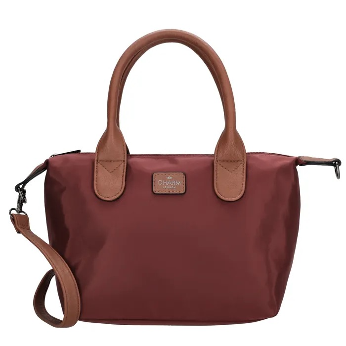 Charm London Buckingham Handtas
De Charm London Buckingham handtas is een stijlvolle en praktische tas voor dagelijks gebruik. De tas biedt voldoende ruimte voor je dagelijkse essentials en is voorzien van een hoofd- en achtervak met ritssluiting. Draag de tas comfortabel aan de dubbele handvatten of gebruik de verstelbare, afneembare schouderband voor een crossbody look.
Afmetingen: 30 &times; 11 &times; 20 cm
Materiaal: Nylon/Polyester
Serie: Buckingham