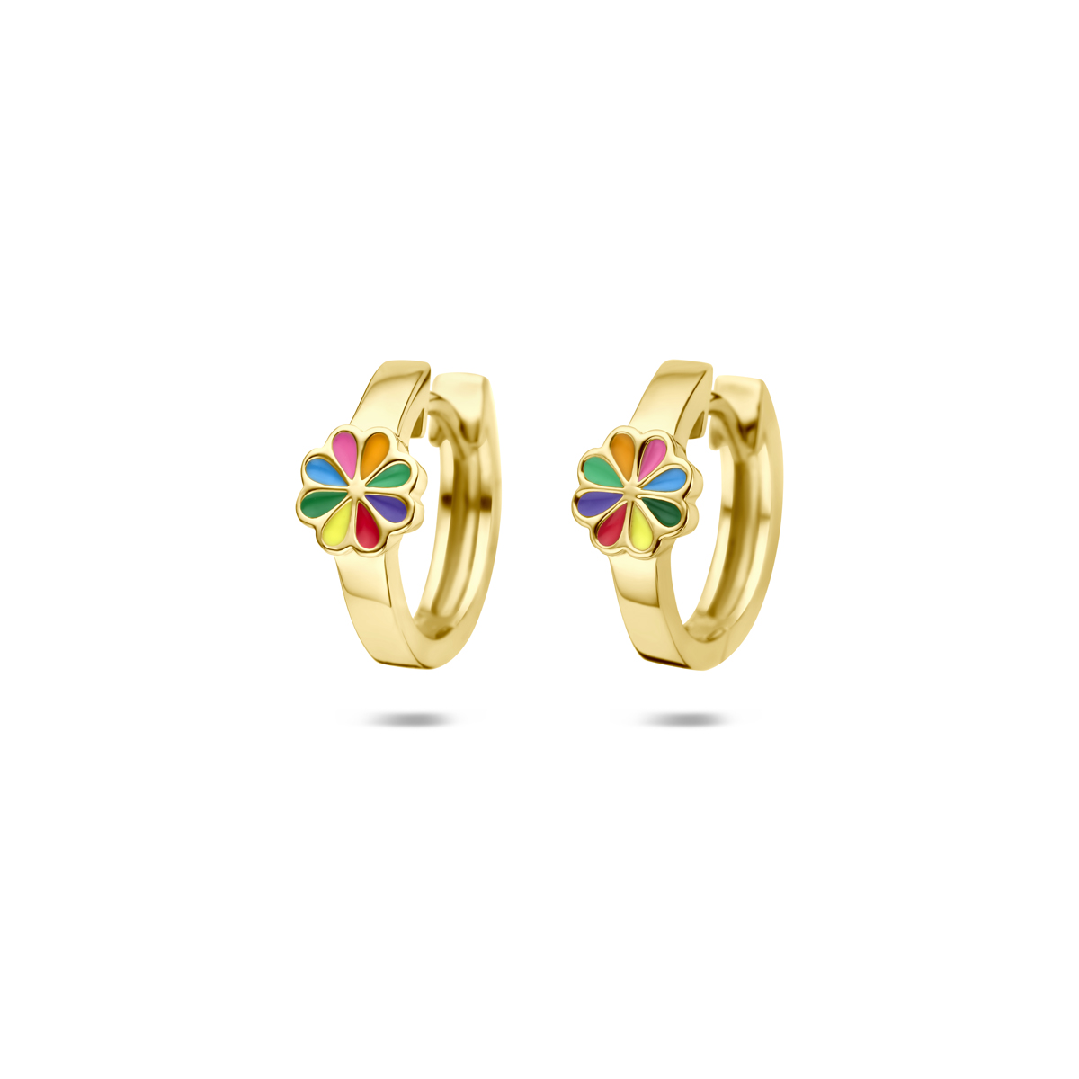 Verguld geel gerhodineerd 925 zilveren oorringen met scharnier uitgevoerd met een bloem in verschillende kleuren emaille. De oorringen hebben een diameter van 12.5mm. Geen garantie op plating.