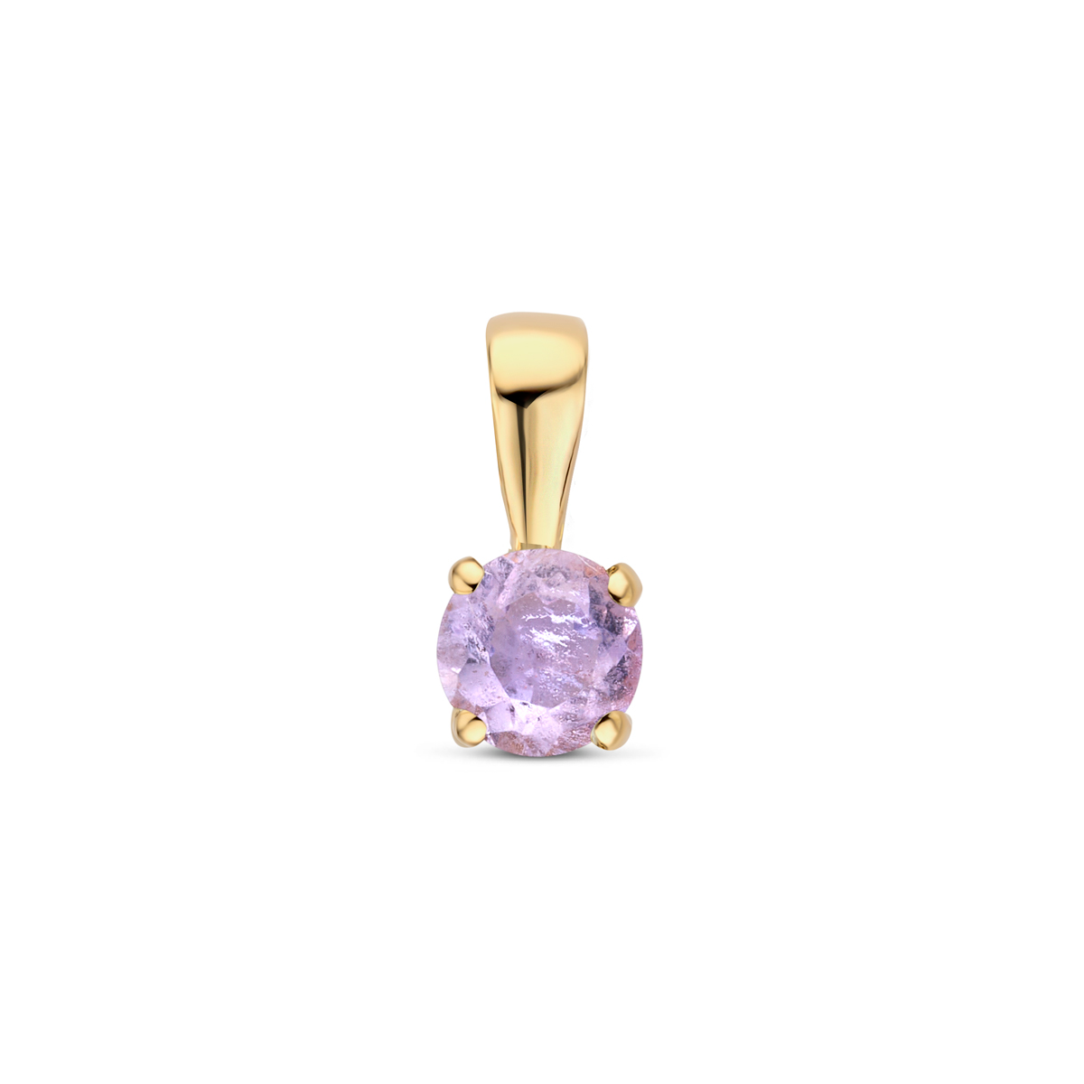 Elegante gouden solitaire hanger met een rond facetgeslepen paarse amethist (9 mm) uit de eigen collectie van Juwelier Rijk Amsterdam. De edelsteen is gevat in een klassieke vier-poot zetting met een strak gouden oog. Een verfijnd en kleurrijk sieraad dat staat voor rust en harmonie.