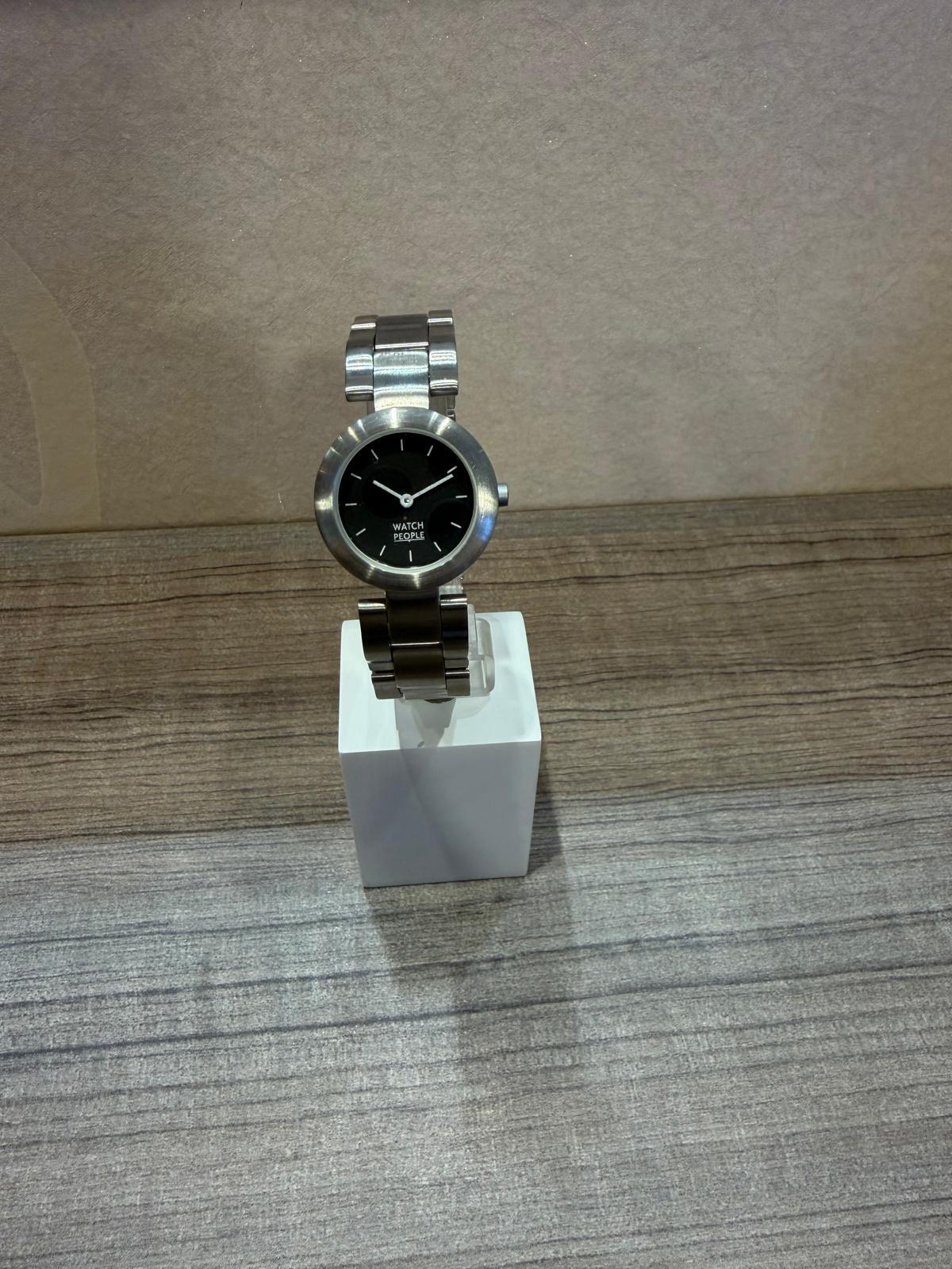 Dames horloge 
maat is verstelbaar