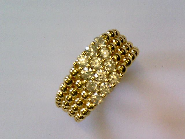 Der Damenring Mehrsteiner 925 gelb Zirkonia goldplatt. mit der Modellnummer 5-217039-001 ist ein eleganter, goldplattierter Ring mit funkelnden Zirkonia-Steinen, ideal f&uuml;r den Alltag. Gr&ouml;&szlig;e 56 passt perfekt. Tragen Sie ihn allein als stilvolles Statement-Piece oder kombinieren Sie ihn mit anderen Ringen f&uuml;r einen trendigen Look. Ein Must-Have f&uuml;r jeden Schmuckliebhaber.