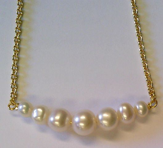Der Damen Collier 925 gelb SwZP goldplatt. (Modellnummer: 5-217062-001) ist eine elegante Halskette, gefertigt aus vergoldetem 925er Silber, mit einer L&auml;nge von 42+3 cm. Ideal zum Tragen zu jedem Anlass, kann sie sowohl l&auml;ssig als auch formell kombiniert werden und erg&auml;nzt perfekt jedes Outfit mit einem Hauch von Eleganz und Stil.