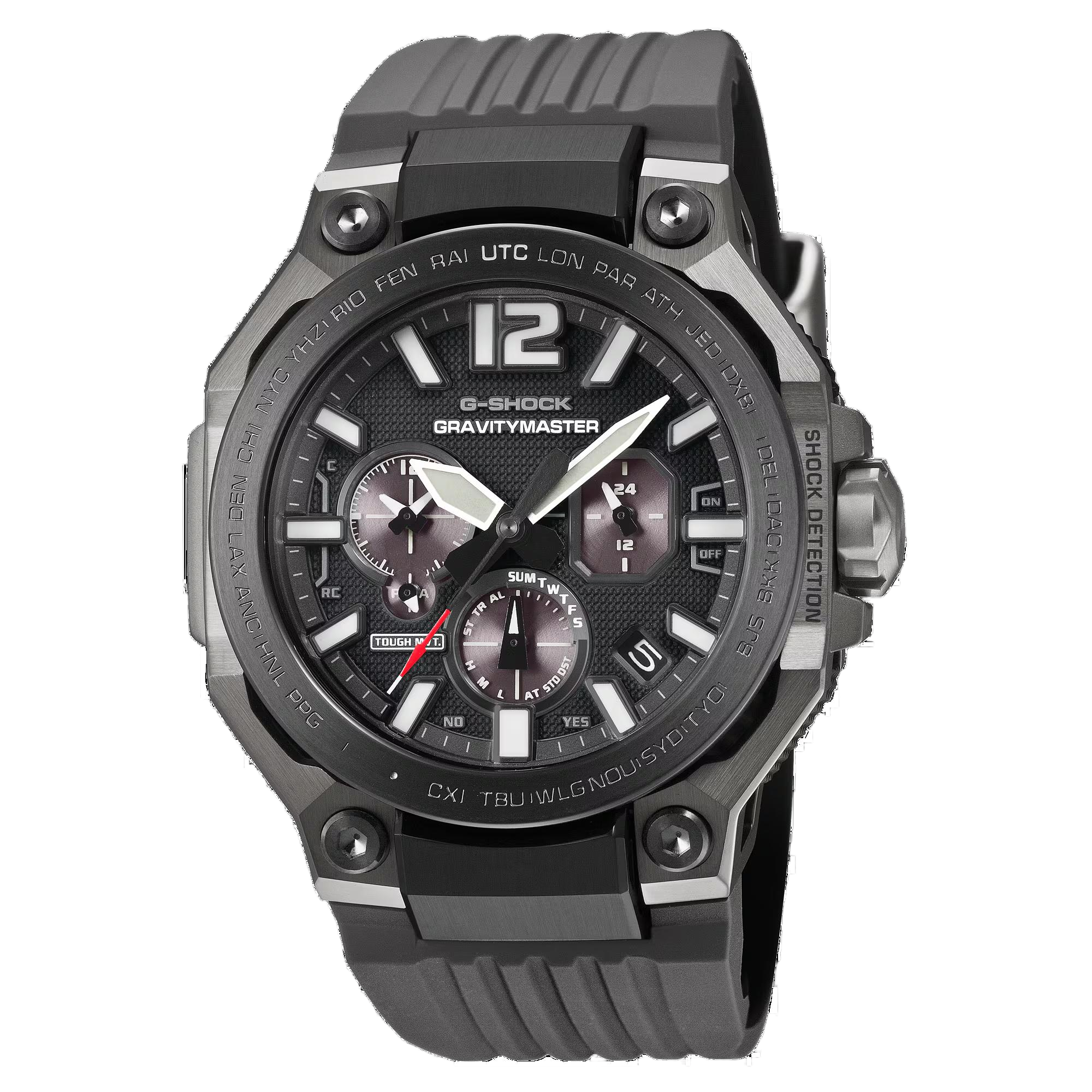 Bereik nieuwe hoogten en doorbreek nieuwe barri&egrave;res met een GRAVITYMASTER die is ge&iuml;nspireerd op de opwindende snelheid van supersonische jets. Uit de G-SHOCK MASTER OF G-lijn horloges die topprestaties leveren voor professionals die te maken krijgen met zware omstandigheden ter land, ter zee of in de lucht - dit uurwerk combineert duurzaamheid en functionaliteit om te voldoen aan de eisen van veeleisende missies vanuit de lucht. 

Gebruikmakend van een dubbele holle kaststructuur, het geavanceerde TOUGH MVT.2 uurwerk en uitstekende afleesbaarheid, garandeert de GWR-B3000 de precieze tijdmeting die nodig is voor professionele missies vanuit de meest veeleisende cockpitsituaties. 

De Triple G Resist-structuur verbetert het vermogen van het horloge om schokken, centrifugale kracht en trillingen te weerstaan, waarbij deze voorheen onafhankelijke functies nu onafhankelijk van elkaar werken binnen een dubbele holle structuur.  

De dubbele holle structuur bestaat uit een buitenste kast die de middelste kast omhult en op vier afzonderlijke punten ondersteunt, waardoor de middelste kast lijkt te zweven. De buitenste behuizing bestaat uit meerdere onderdelen die zijn afgewerkt met metaalspuitgieten (MIM), waarbij ook harsbufferonderdelen zijn gebruikt. De schokdempers die de centrale kast beschermen zijn zichtbaar gelaten, waardoor een ontwerp van complexe en ingewikkelde structurele schoonheid is ontstaan. 

Het Tough Movement analoge uurwerk op licht-energie, dat is ontwikkeld met het oog op ultieme precisie, betrouwbaarheid en functionaliteit, is nu ge&euml;volueerd tot de TOUGH MVT.2, met geavanceerde zelfregulerende controle die bestand is tegen externe verstoringen. Sterke licht-energie zorgt voor een stabiele werking van de automatische tijdaanpassing en de automatische correctie van de thuispositie van de hand. Naast de hybride constructie voor uitstekende duurzaamheid bevat de TOUGH MVT.2 een nieuwe functie voor het detecteren van schokken, magnetische velden en andere externe storingen die de nauwkeurigheid van de tijdweergave be&iuml;nvloeden.  

Wanneer het horloge een sterke schok detecteert, zet de automatische handpositiecorrectiefunctie de wijzers onmiddellijk terug in de juiste stand. Ook als er een sterk extern magnetisch veld wordt gedetecteerd, stoppen de wijzers tijdelijk met bewegen en keren ze automatisch terug naar de juiste positie zodra het magnetische veld verdwijnt. 

Een nieuw ontwikkelde donkerzwarte wijzerplaat heeft microgefabriceerde oppervlaktetexturen om het licht te verspreiden en reflectie te verminderen, waardoor het contrast toeneemt en je in elke omgeving goed zichtbaar bent. In combinatie met een zonnesysteem in de wijzerplaat - zonnepanelen die genoeg licht opvangen om het horloge van stroom te voorzien - is het resultaat een wijzerplaat met een rijke diepte. 

Krasbestendig, zeer transparant saffierglas verbetert de helderheid en milieuvriendelijk biohars voor de band en de middelste behuizing helpt de impact op het milieu te verminderen. 

Deze innovatieve, robuuste stijl biedt bovendien volledige functionaliteit. Download de CASIO WATCHES app en koppel hem met je smartphone via Bluetooth&reg; voor automatische tijdcorrectie en toegang tot vluchtlogs. Dit alles, samen met LED-verlichting met hoge intensiteit, directe toegang tot UTC (Coordinated Universal Time) en andere uiterst praktische functies, geven deze supersonische GRAVITYMASTER een waardige plaats in de MASTER OF G-familie van volwaardige pilotenhorloges.