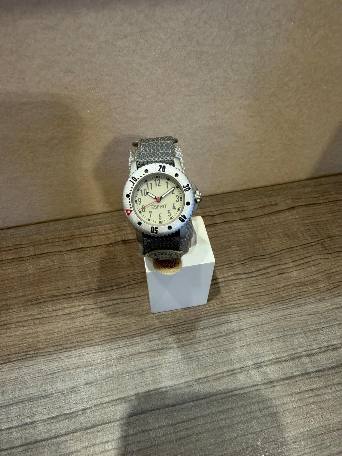 Kinder horloge esprit
klitterband maat verstelbaar