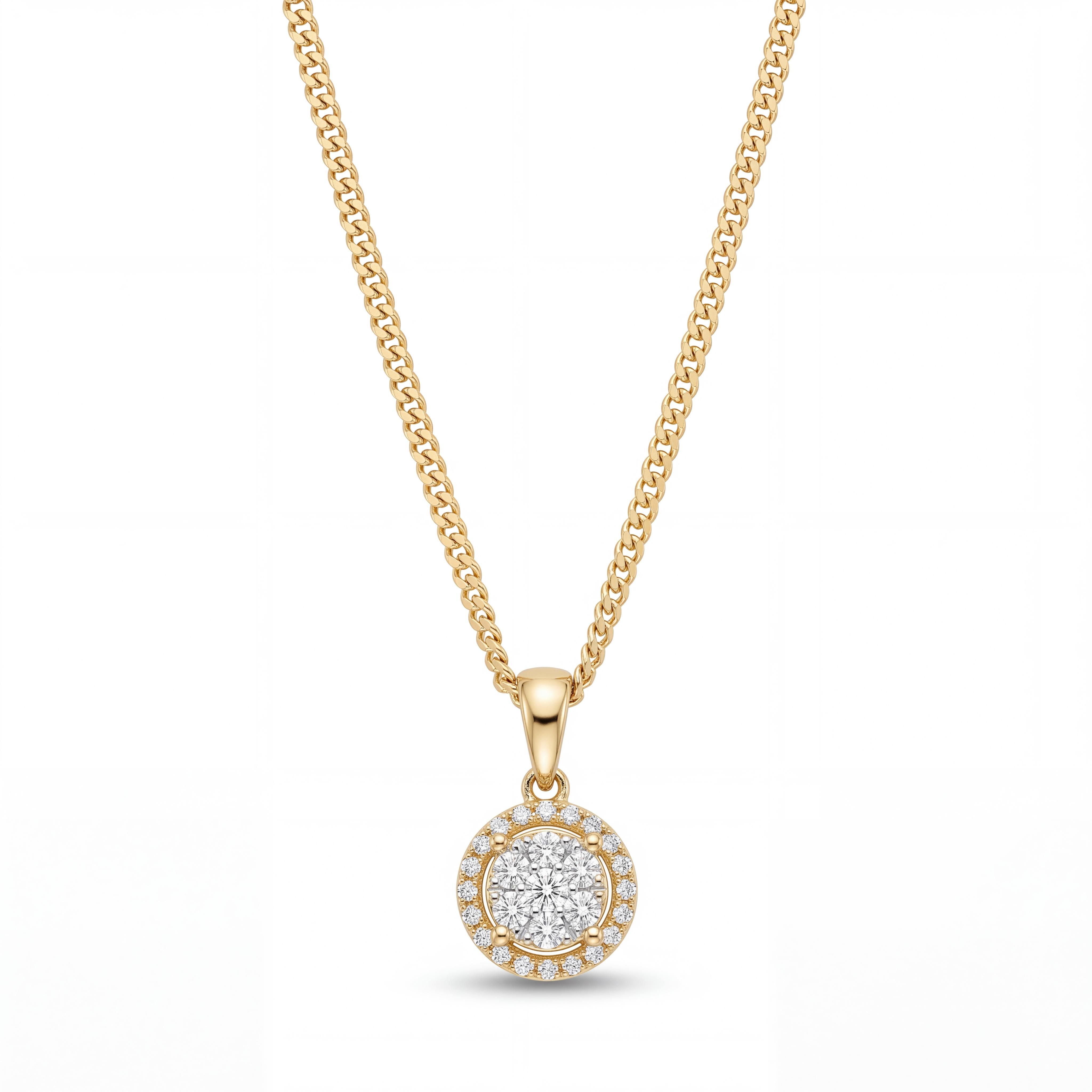 Schitterende 14 karaat geelgouden ketting (42 cm, 1.2 mm) met een elegante diamanten hallo hanger (0.22 ct T/SI). Met een diameter van 7,8 mm vormt de sprankelende krans van diamanten rondom de centrale steen het ultieme symbool van luxe en tijdloze klasse. Vervaardigd voor Juwelier Rijk Amsterdam.