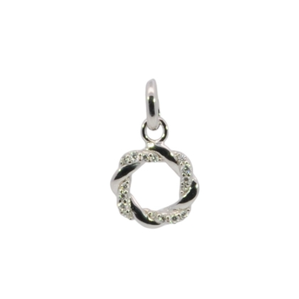 Produkt 762639019 ist ein funkelnder Anh&auml;nger aus Zirkonia. Als Schmuckst&uuml;ck der Kategorie "Schmuck" und des Typs "Anh&auml;nger" eignet sich dieses Accessoire perfekt, um jedem Outfit einen Hauch von Eleganz zu verleihen. Am besten mit einer schlichten Halskette tragen, um seinen Glanz optimal zur Geltung zu bringen. Ideal f&uuml;r besondere Anl&auml;sse oder den Alltag.