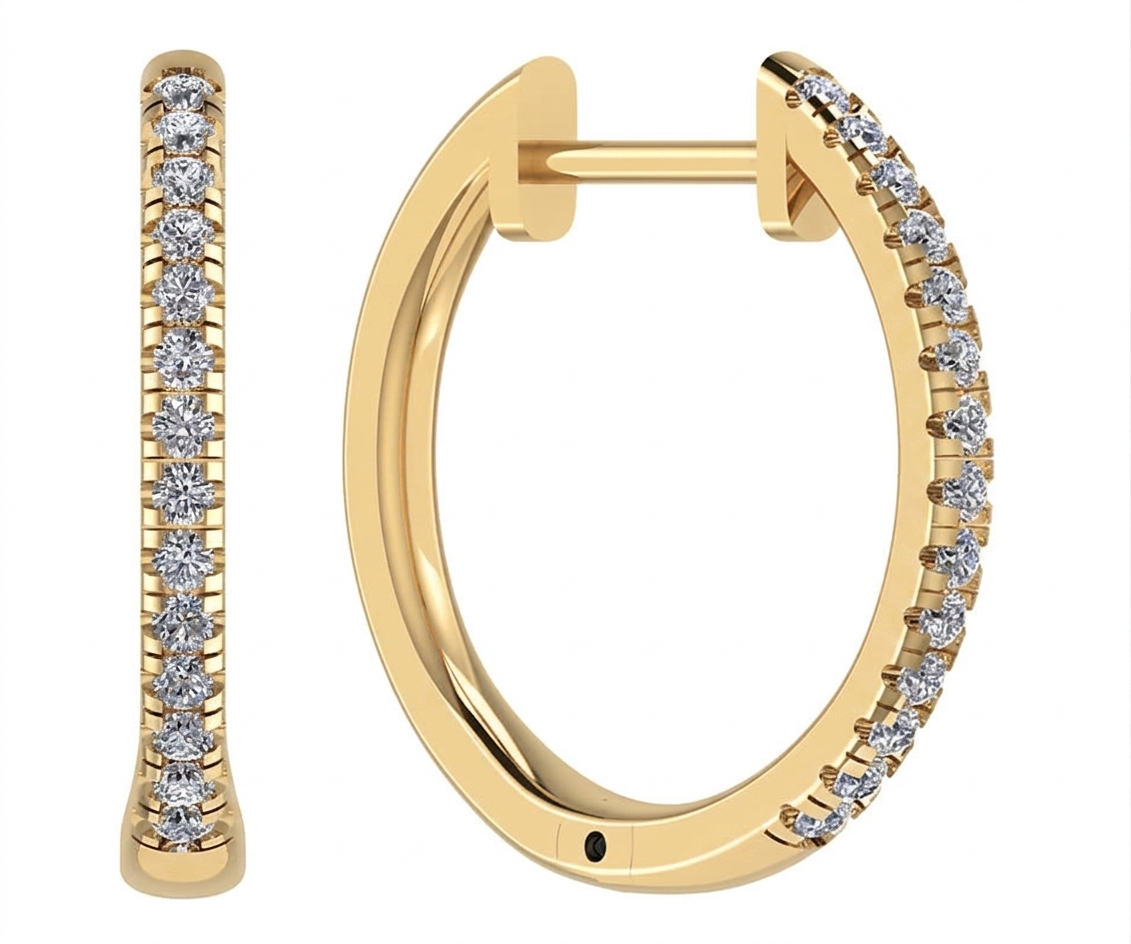 Elegante 18 karaat geelgouden diamanten oorringen met een verfijnde rijlijnzetting van totaal 0.10 ct diamant (SI1/G) uit de eigen collectie van Juwelier Rijk. Kom ze passen aan de Heiligeweg 10 in het centrum van Amsterdam of bestel eenvoudig online.