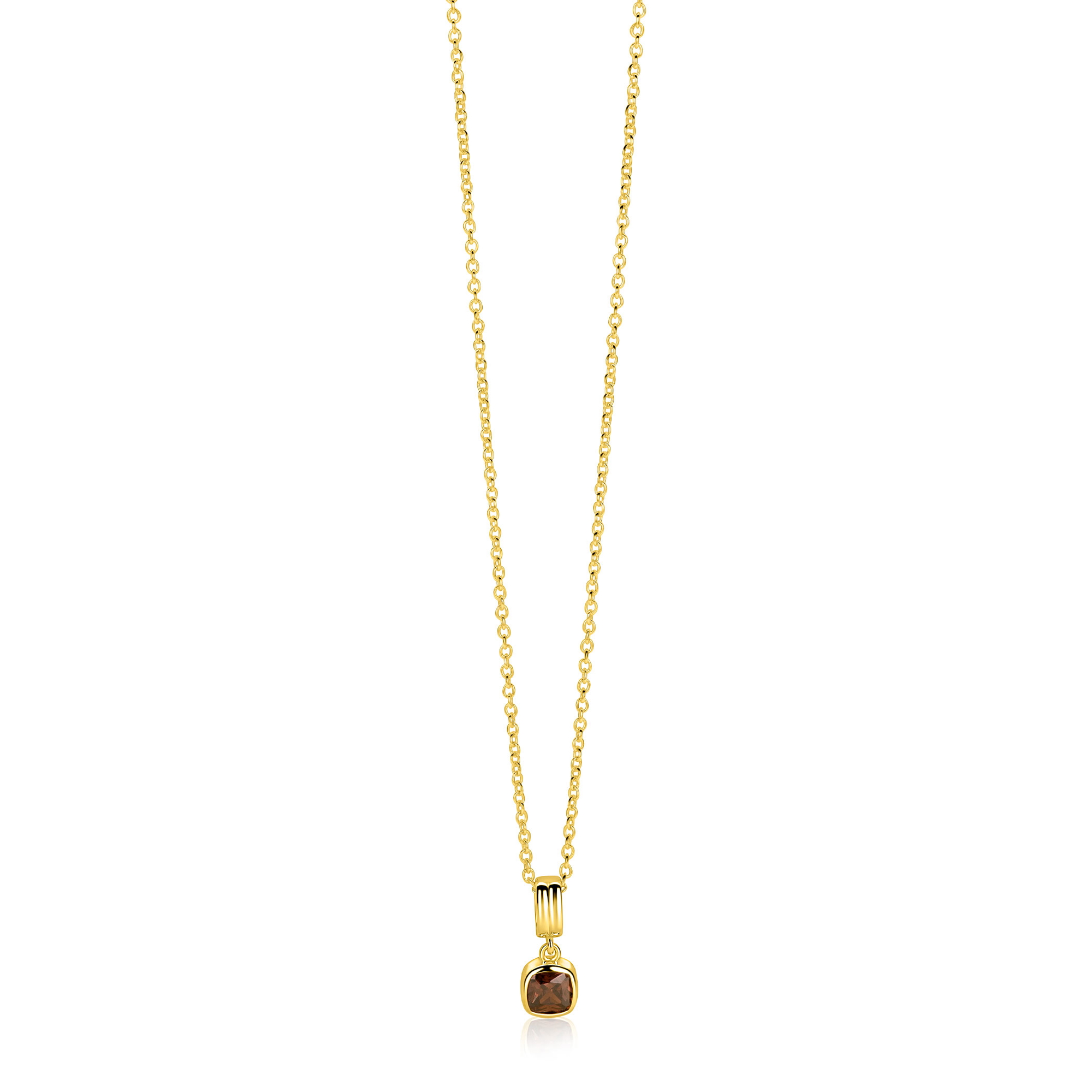 ZINZI gold plated zilveren ketting 45cm met een vierkante bruin gekleurde zirkonia in een gladde hanger (6mm). De hanger heeft een geribbelde bovenzijde en de ketting is verstelbaar van 42 tot 45 cm met een karabijnsluiting. De ketting is vervaardigd van eerste gehalte zilver (925) en extra geel verguld.