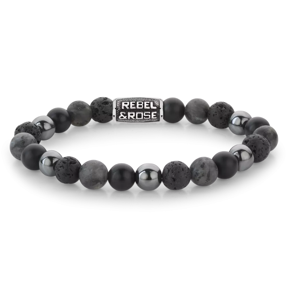 Bead armband, handgemaakt van 8mm Onyx, Lava, Larvakiet en Hematiet stenen met een edelstalen sluiting. De Vintage look van de sluiting is met de hand aangebracht. Het Rebel & Rose sieraad is makkelijk te combineren met andere zilveren, leren of kralenarmbanden.