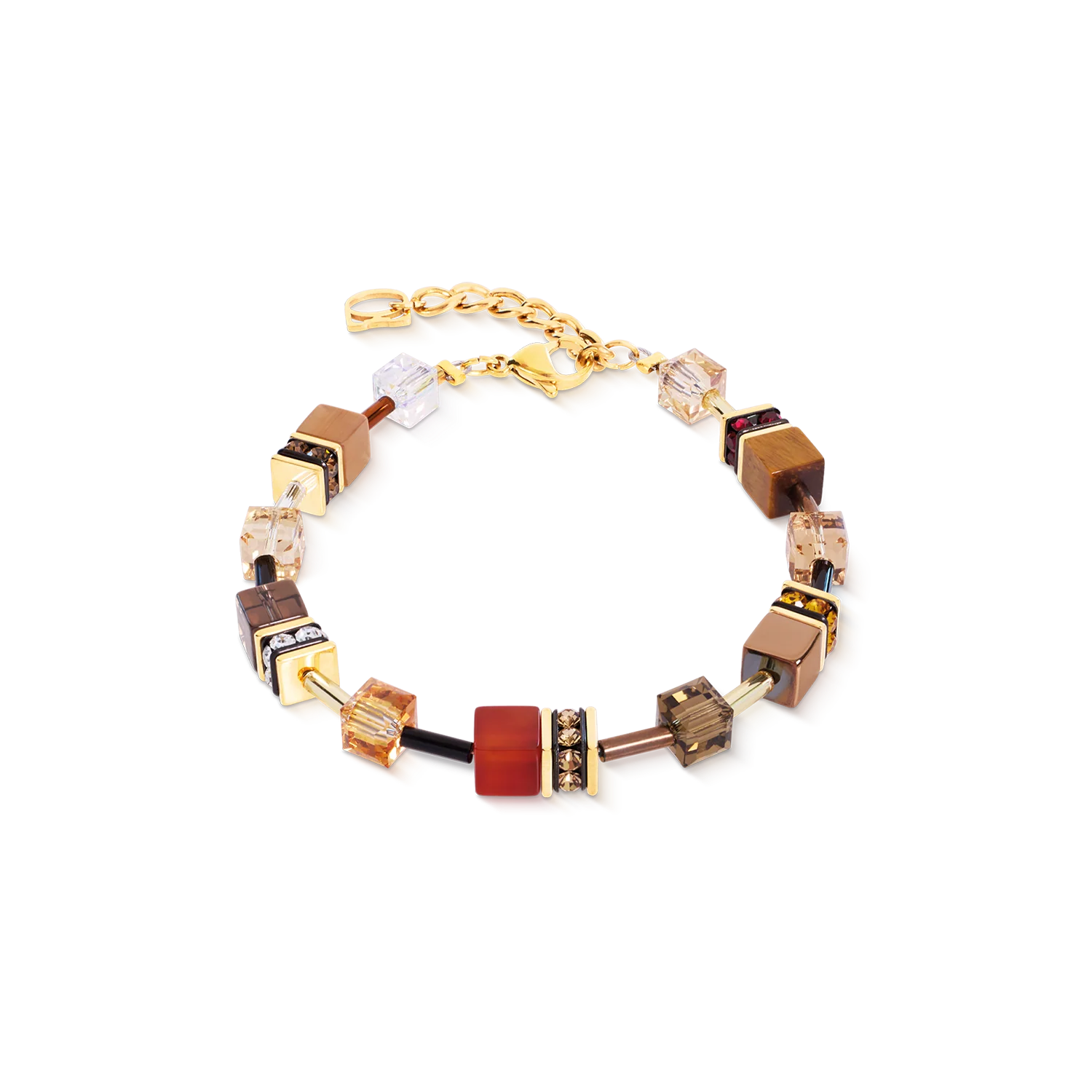 GeoCUBE&reg; Iconische kostbare armband met amberkleurige gloed
De GeoCUBE&reg; Iconic Precious Bracelet Amber Glow straalt warmte uit dankzij een elegante compositie van natuurlijke edelstenen en sprankelende Swarovski&reg;-kristallen. Carneool, rookkwarts, tijgeroog en synthetisch tijgeroog cre&euml;ren rijke kleurcontrasten, ge&iuml;nspireerd op gloeiende herfstlandschappen, terwijl het iconische GeoCUBE&reg;-design verfijnde, moderne elegantie toevoegt. Warme tinten amber, bruin en goud zorgen voor diepte en prachtige lichtreflecties, waardoor deze premium armband even geschikt is voor alledaagse verfijning als voor elegante gelegenheden. Of u hem nu alleen draagt ​​of combineert met de bijpassende ketting en oorbellen, hij voegt tijdloze stijl en expressieve kleuren toe aan elke sieradencollectie. Carneool, rookkwarts, tijgeroog, synthetisch tijgeroog, Swarovski&reg;-kristallen, strass-rondellen, met titaniumoxide afgewerkte hematiet en goudkleurig roestvrij staal weerspiegelen zorgvuldig geselecteerde materialen en uitzonderlijk vakmanschap.

Elk sieraad dat u bij COEUR DE LION bestelt, wordt geleverd in een luxe designverpakking en met een echtheidscertificaat.